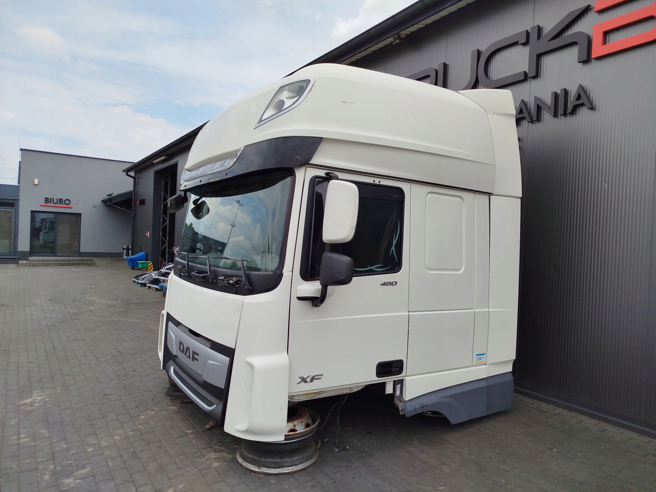 KABINA DAF XF 106 LIFT - obrazek 7