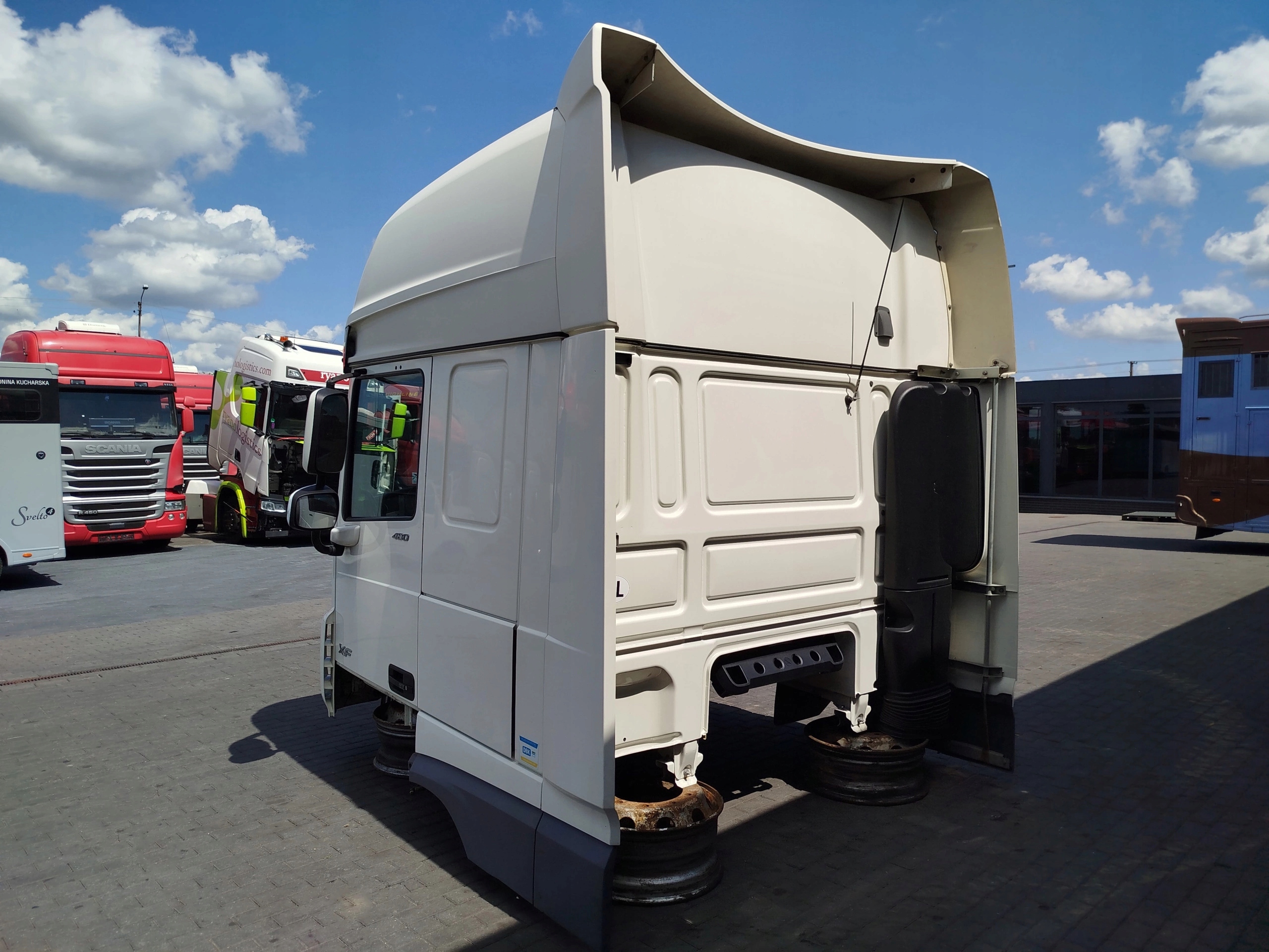 KABINA DAF XF 106 LIFT - obrazek 5