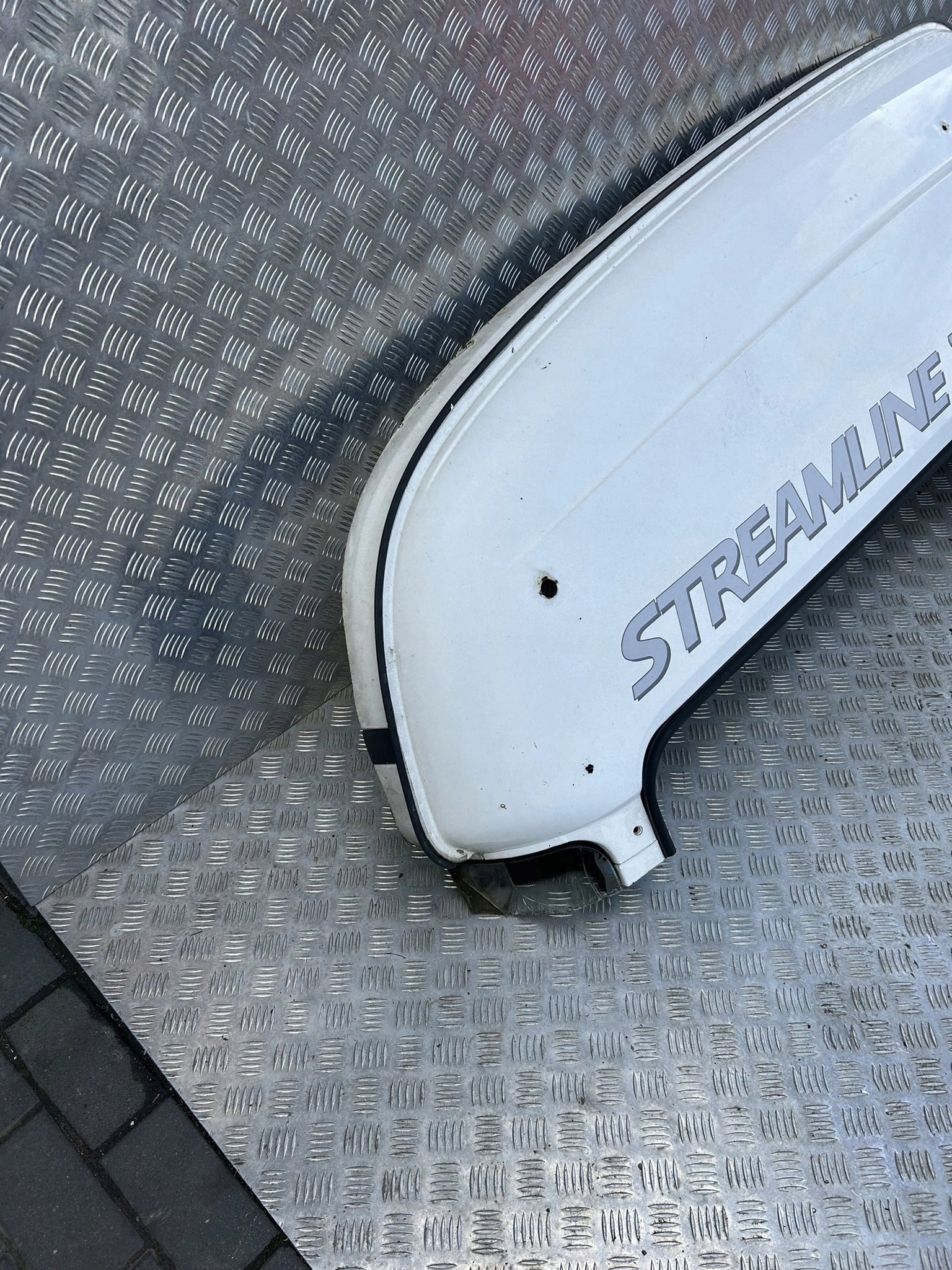 BOK GLOBU DACHU SCANIA HIGHLINE STREAMLINE - obrazek 3