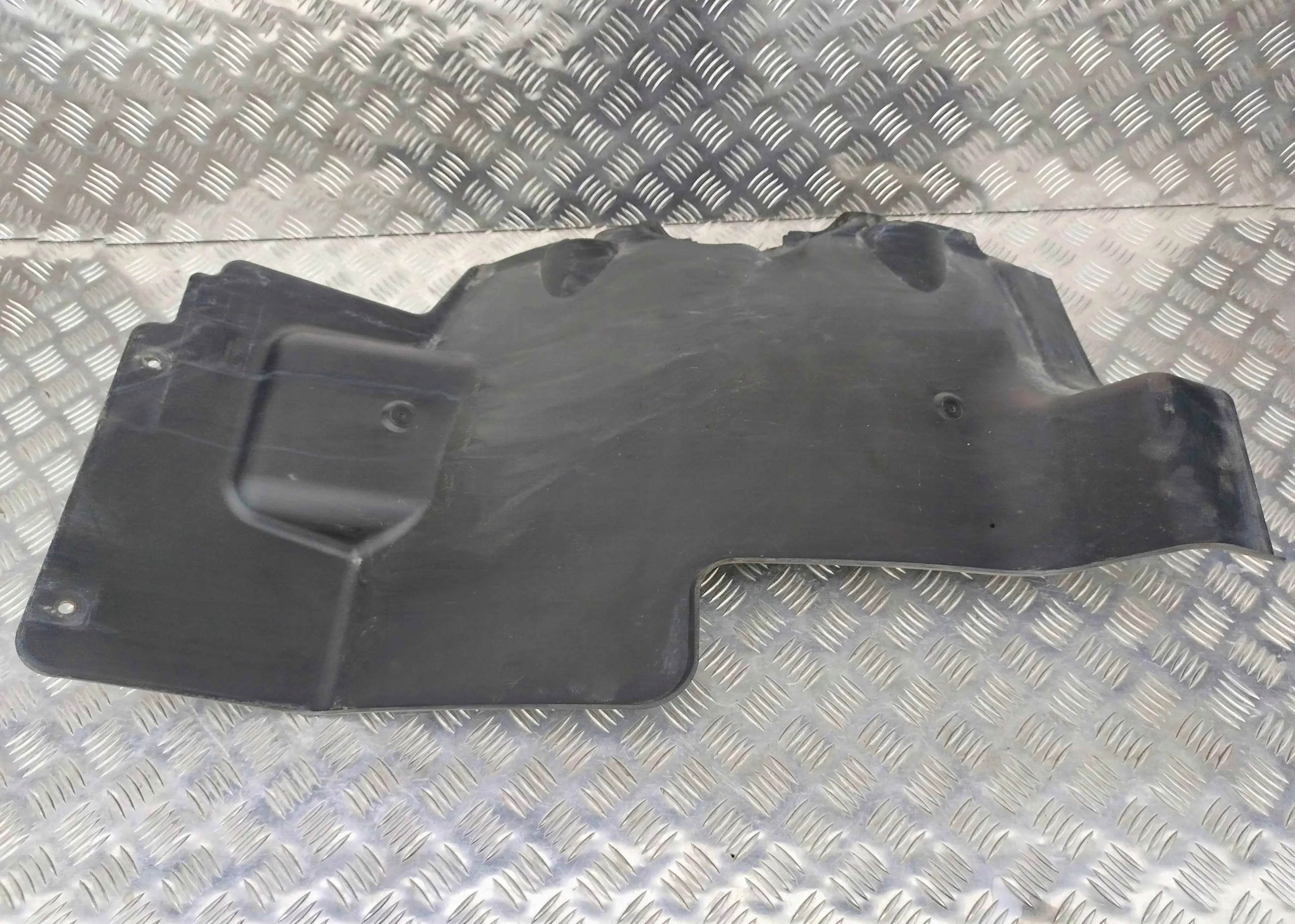 BŁOTNIK PODKABINOWY PRZEDNI DAF XF 106 LH