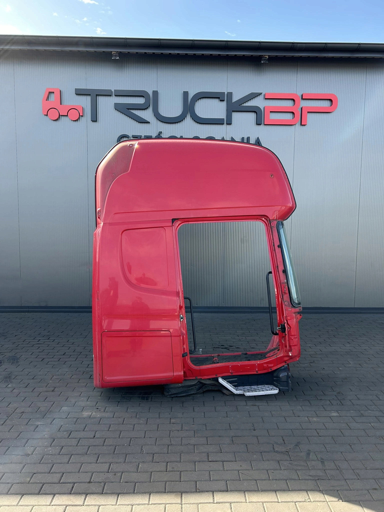 BOK KABINY DUŻY SCHOWEK SCANIA R TOPLINE