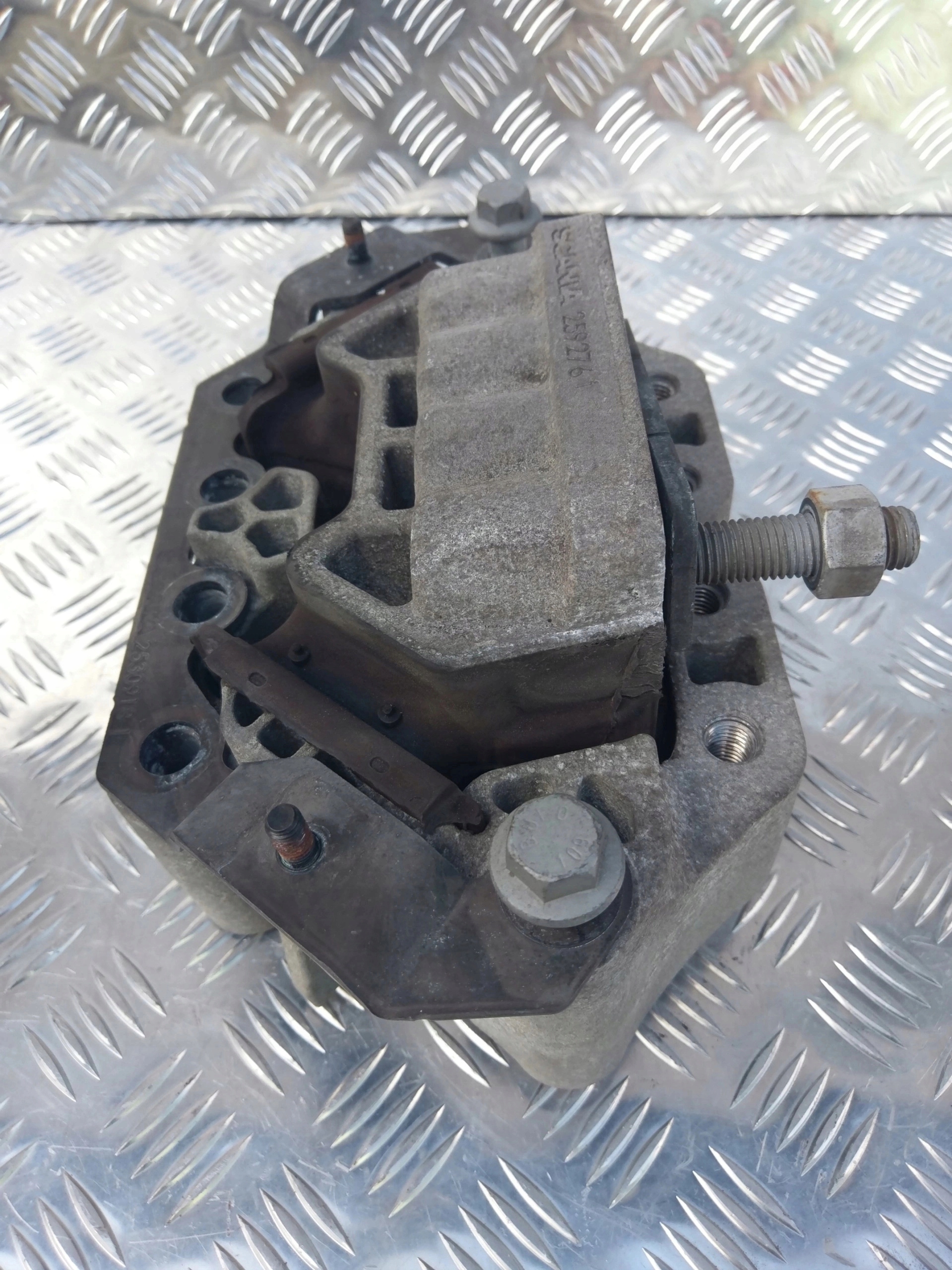 PODUSZKA SKRZYNI BIEGÓW SCANIA NTG - obrazek 4