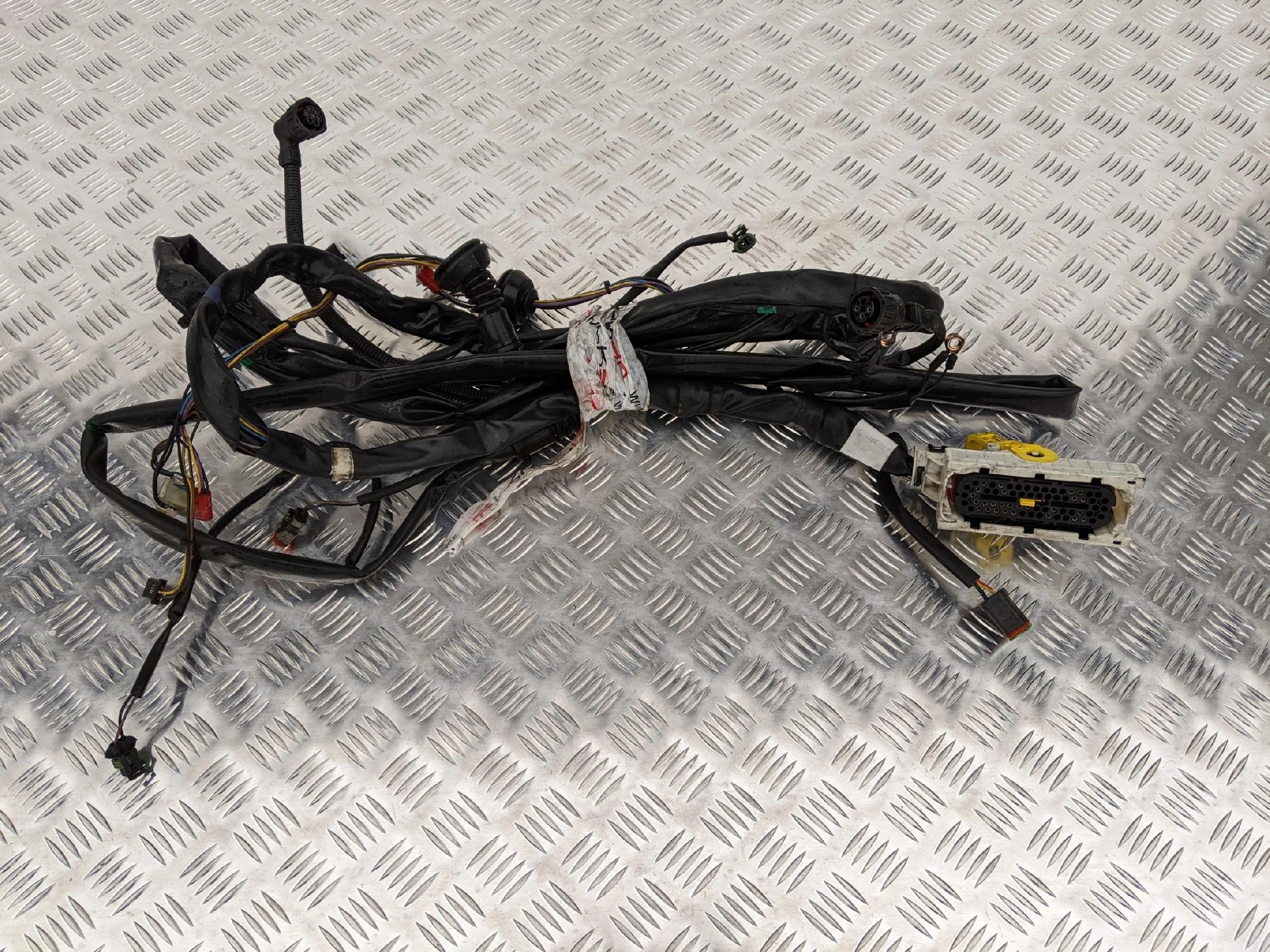 WIĄZKA ELEKTRYCZNA ŚWIATEŁ SCANIA NA ŻARÓWKE H4 - obrazek 2