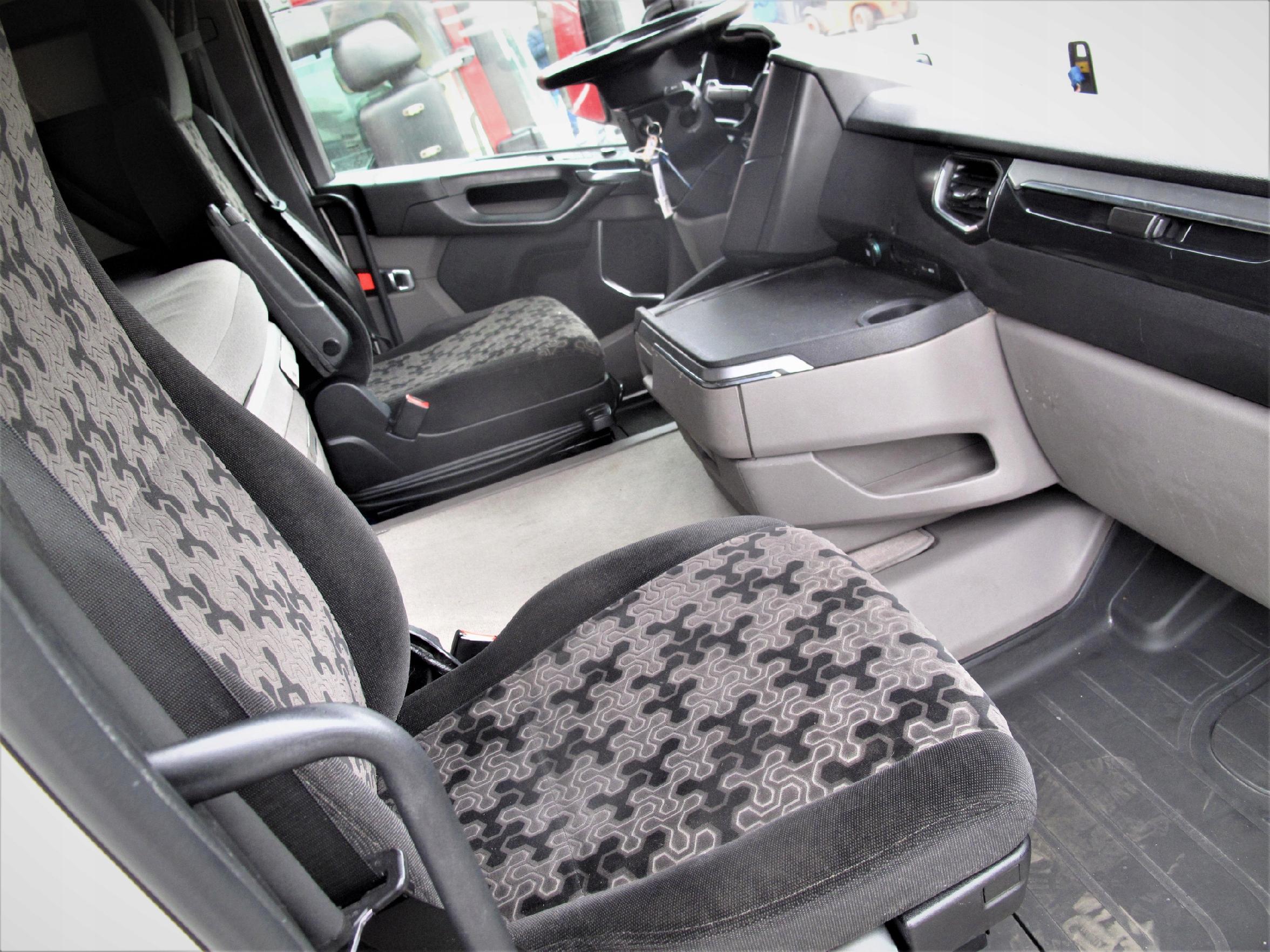 KOMPLETNY ŚRODEK SCANIA R S - obrazek 6