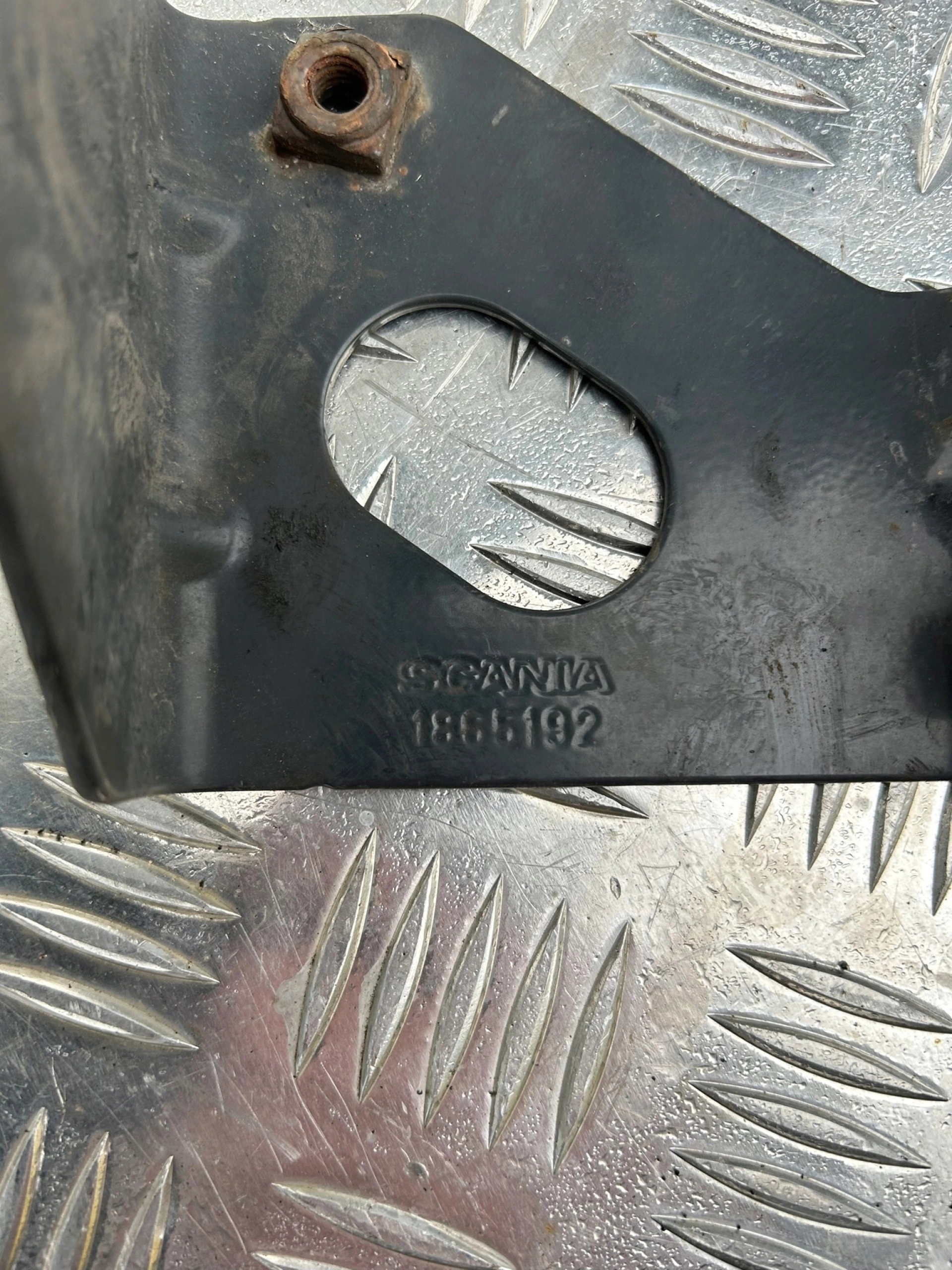 WSPORNIK MOCOWANIE ZDERZAKA SCANIA R 1865192 - obrazek 2