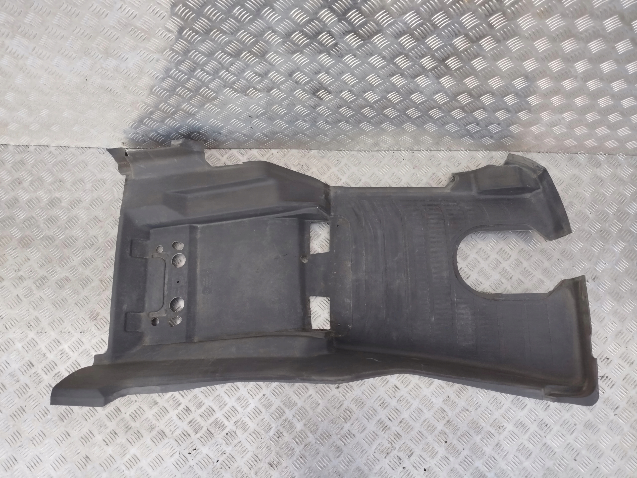 GUMA WYKŁADZINA PODŁOGI LEWA SCANIA G NTG - obrazek 2