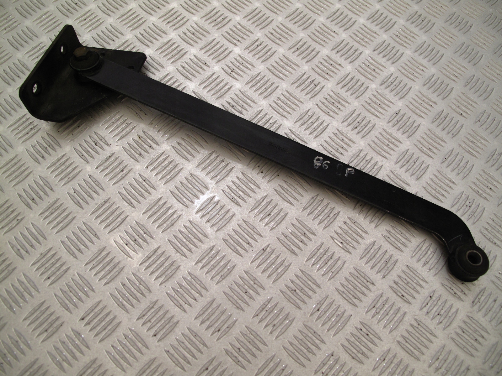 UCHWYT MOCOWANIE INTERCOOLERA SCANIA XPI