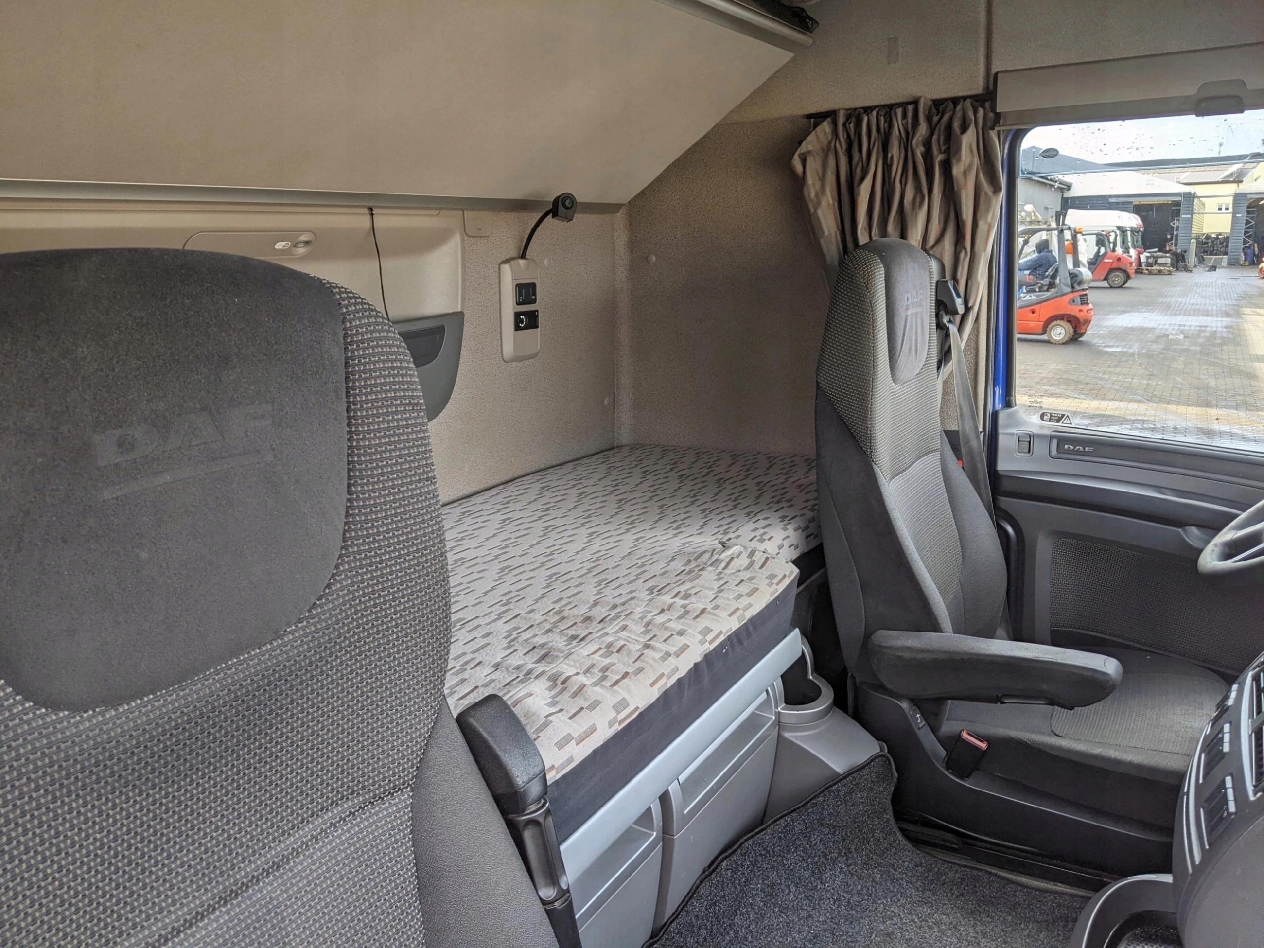 KABINA DAF XF 106 2014 ROK - obrazek 6