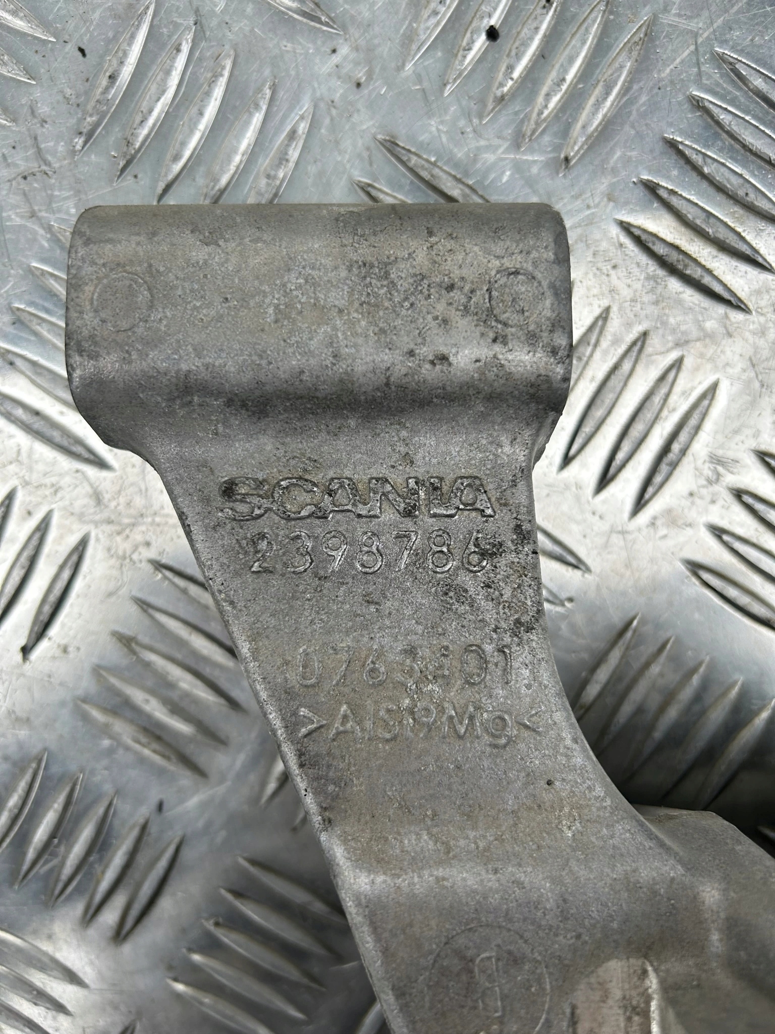 WSPORNIK SIŁOWNIKA KABINY SCANIA NEXT GEN NTG - obrazek 2