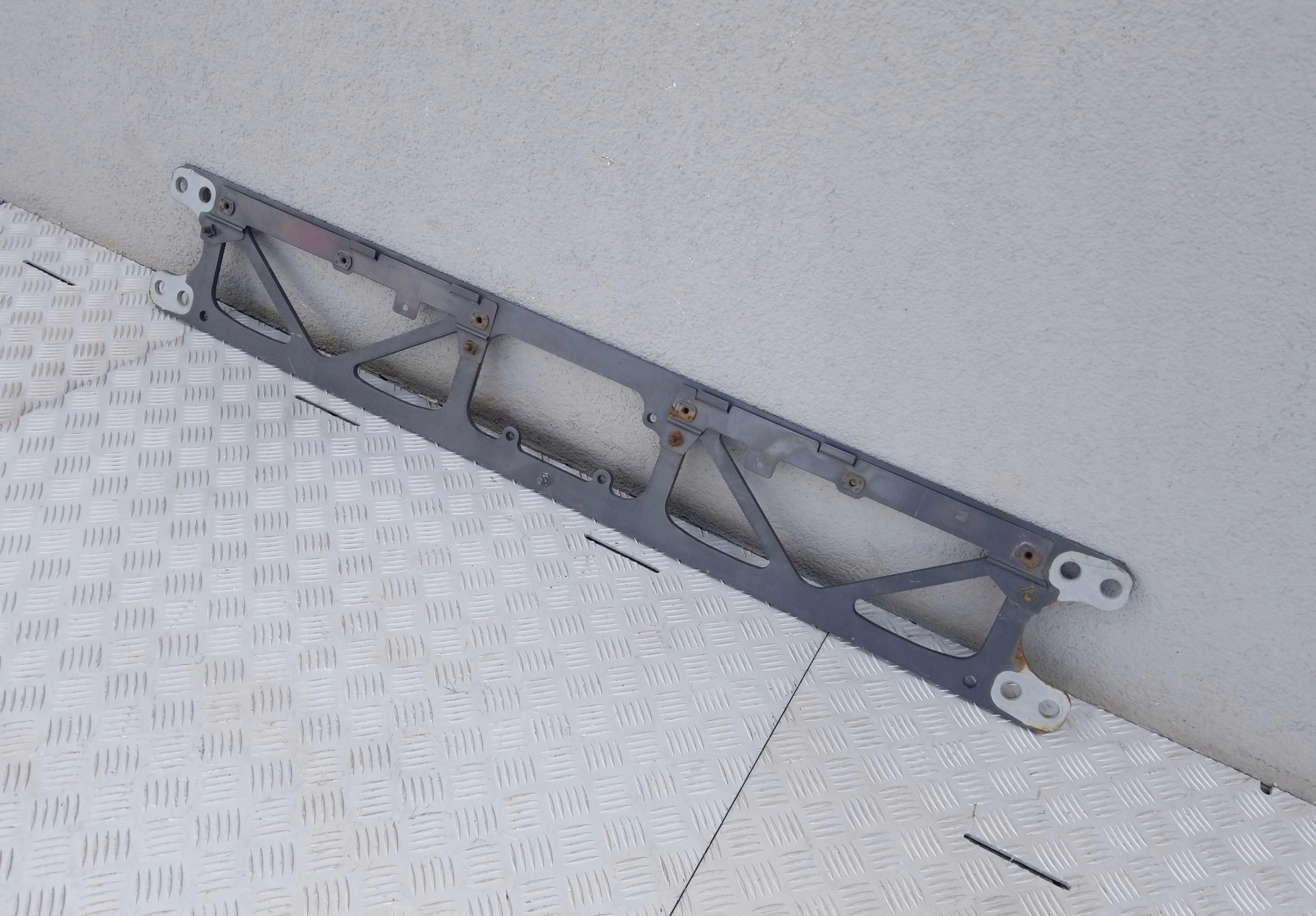 DAF XF 106 BELKA POPRZECZNA RAMY - obrazek 2