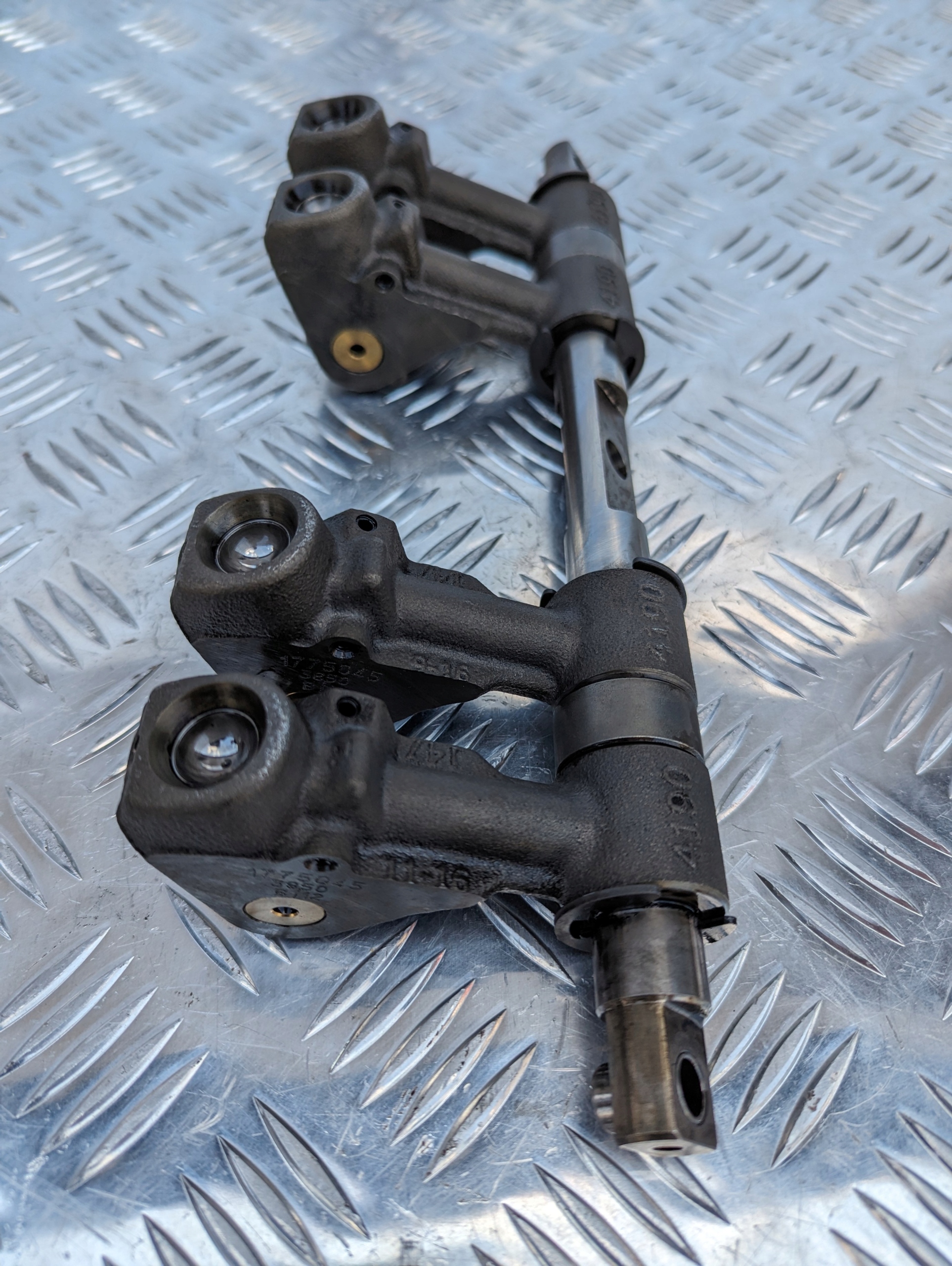 ROLKI POPYCHACZY SCANIA XPI EURO 5 - obrazek 3