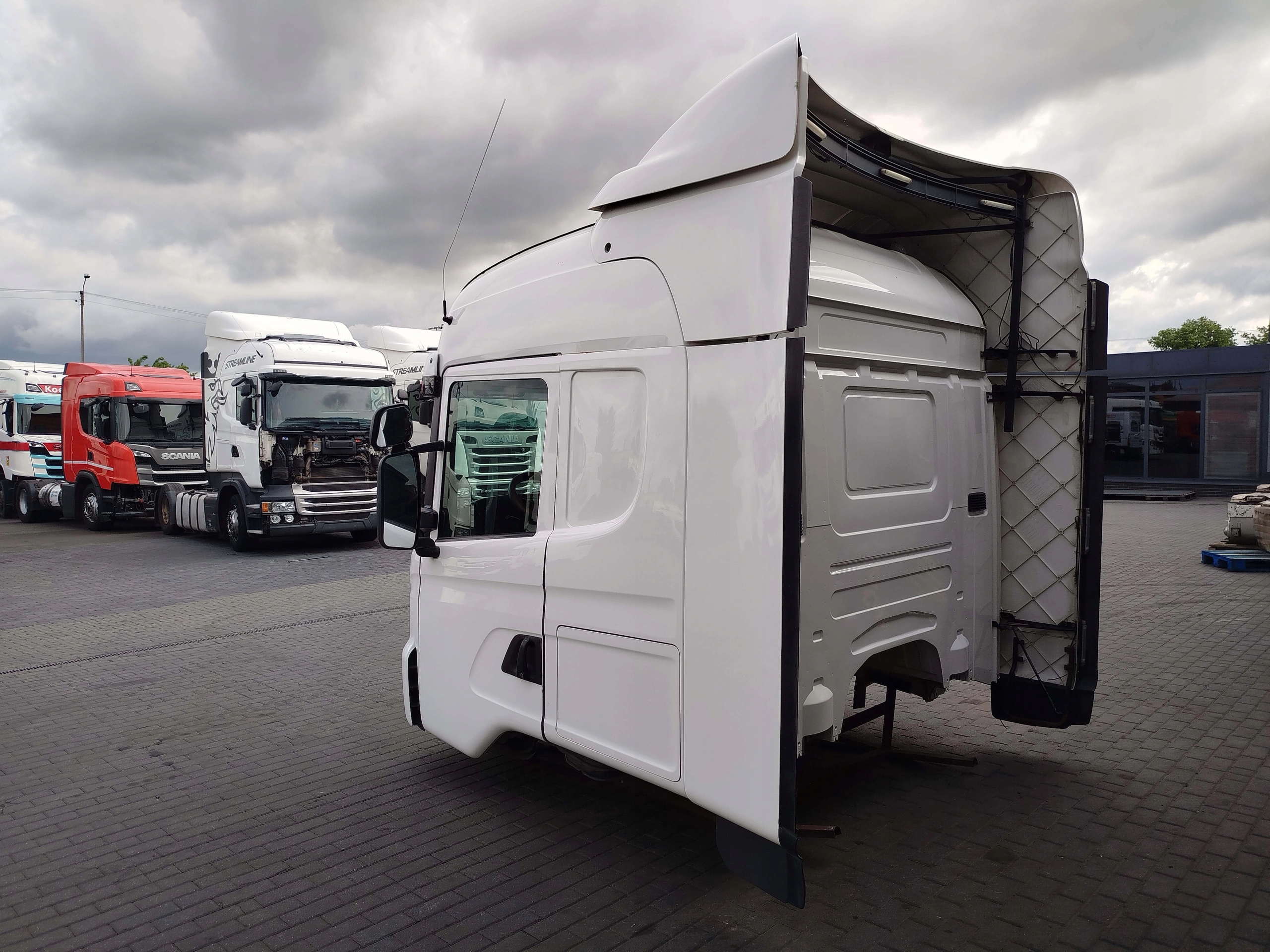 KABINA SCANIA G XPI HIGHLINE - obrazek 5