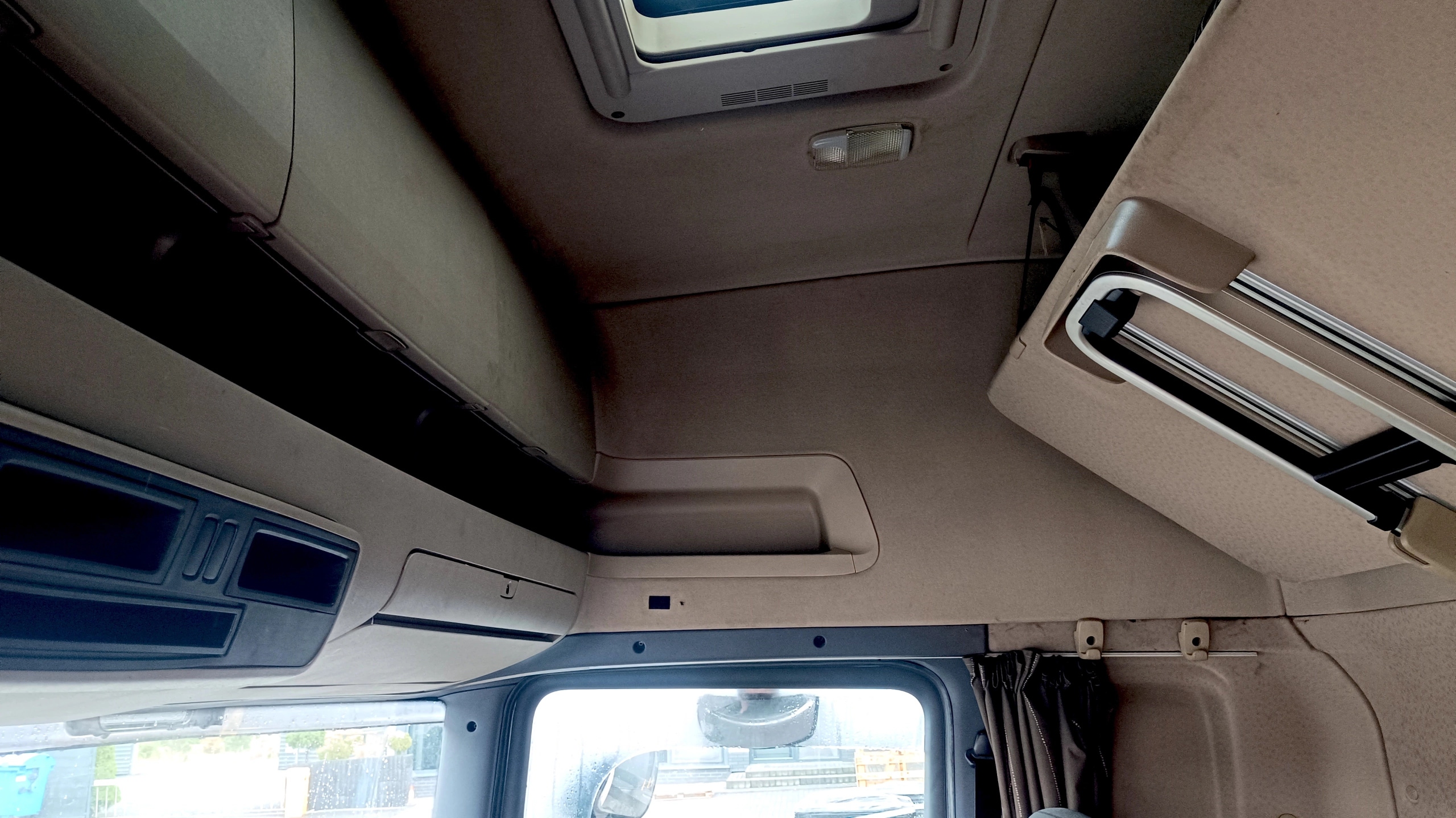 KABINA SCANIA TOPLINE R420 HPI - obrazek 10