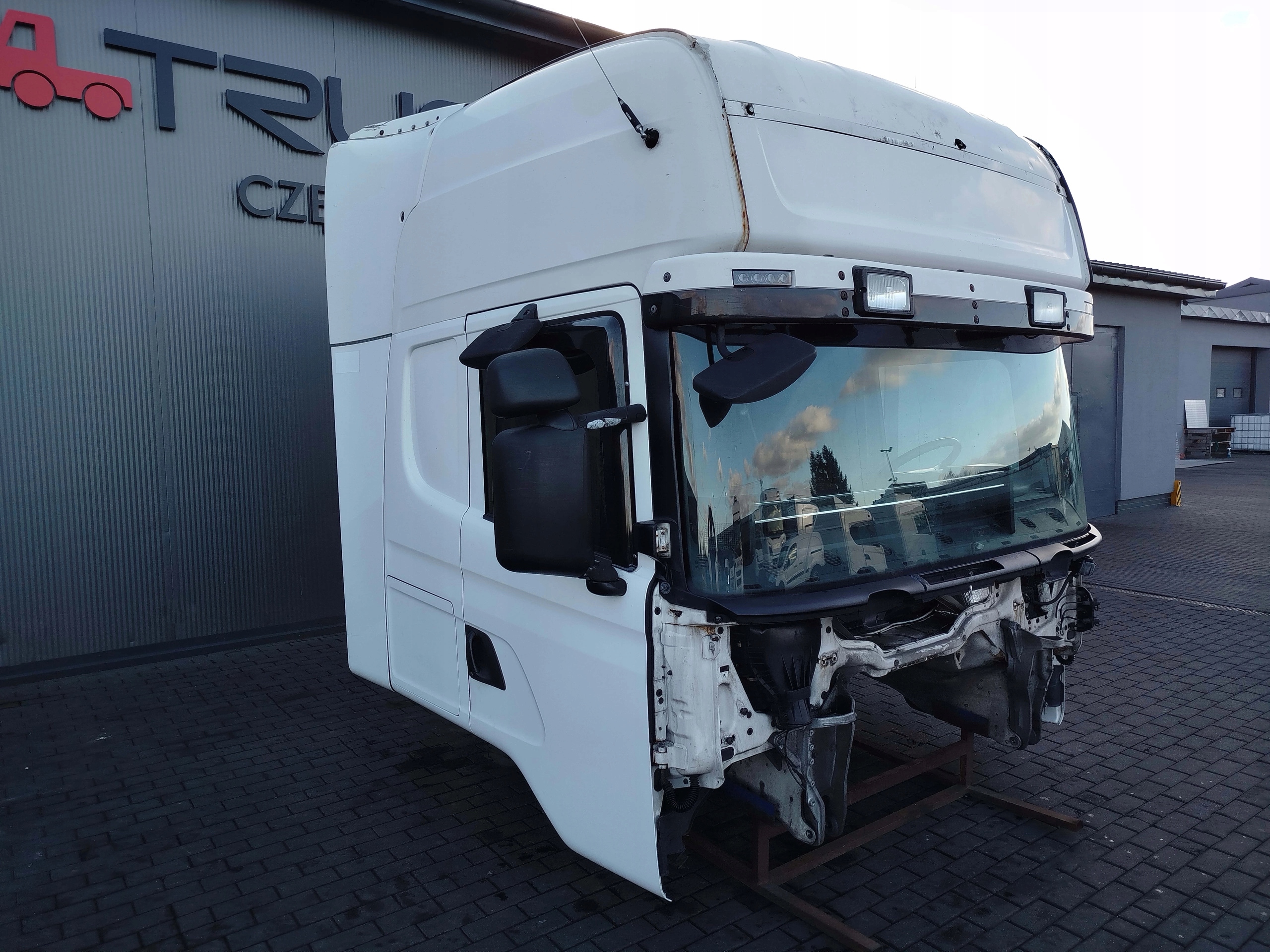 KABINA SCANIA R HPI TOPLINE 2010 ROK - obrazek 2