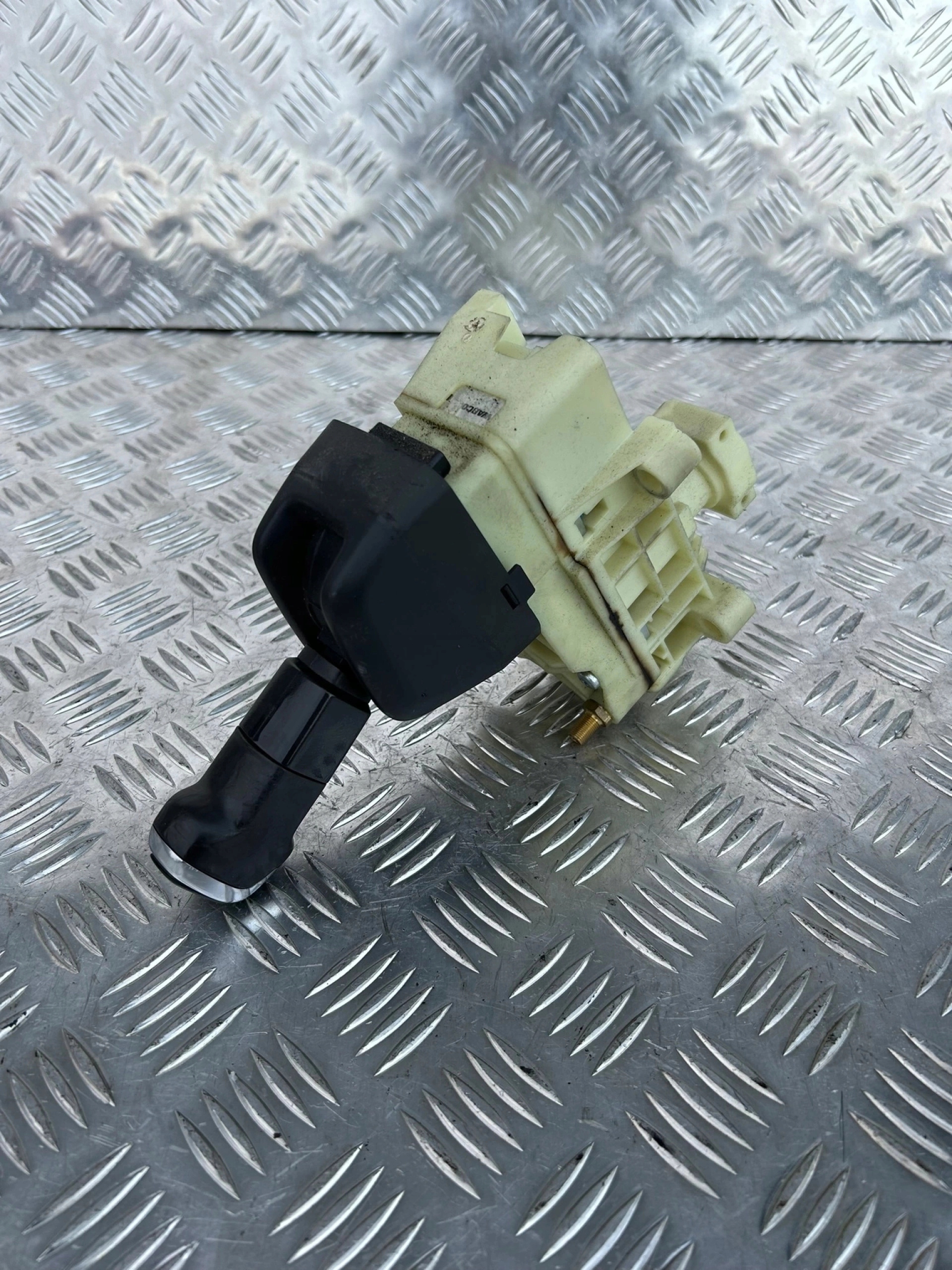 MANETKA GAŁKA HAMULCA RĘCZNEGO SCANIA NTG - obrazek 2