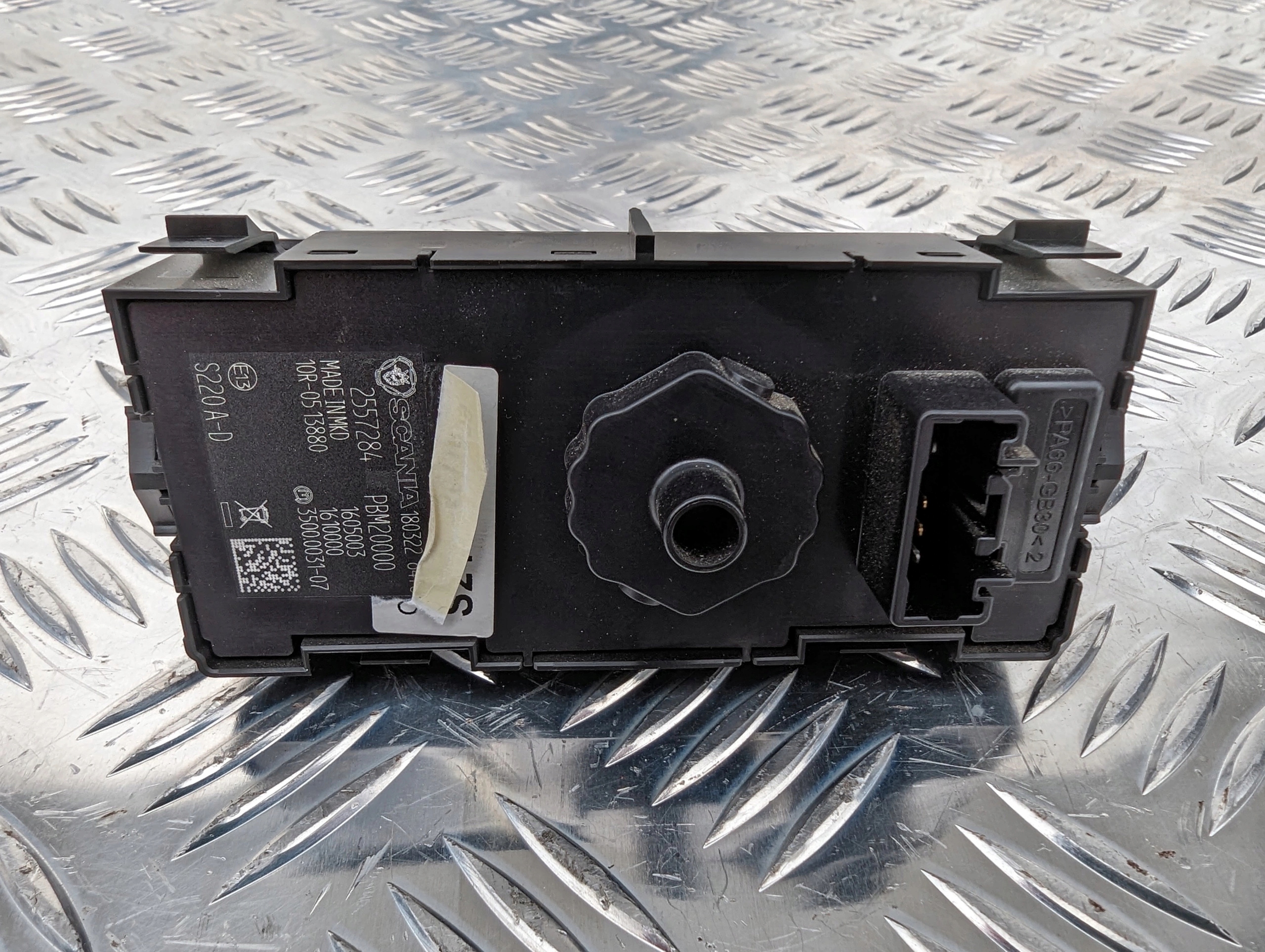 PANEL PRZEŁĄCZNIKI KOKPITU SCANIA NTG - obrazek 3