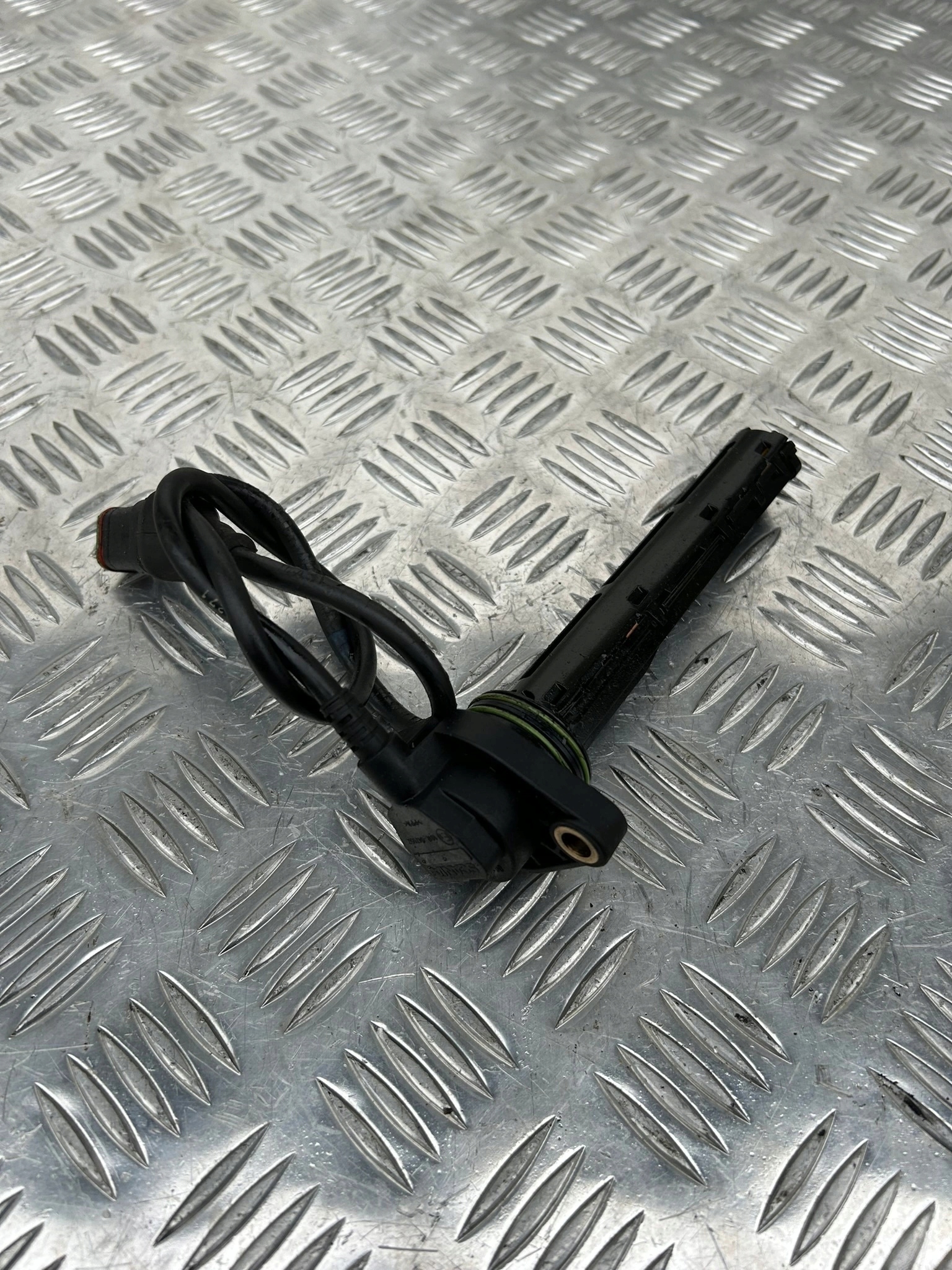 CZUJNIK POZIOMU OLEJU MISKI OLEJOWEJ SCANIA NEXT GEN NTG