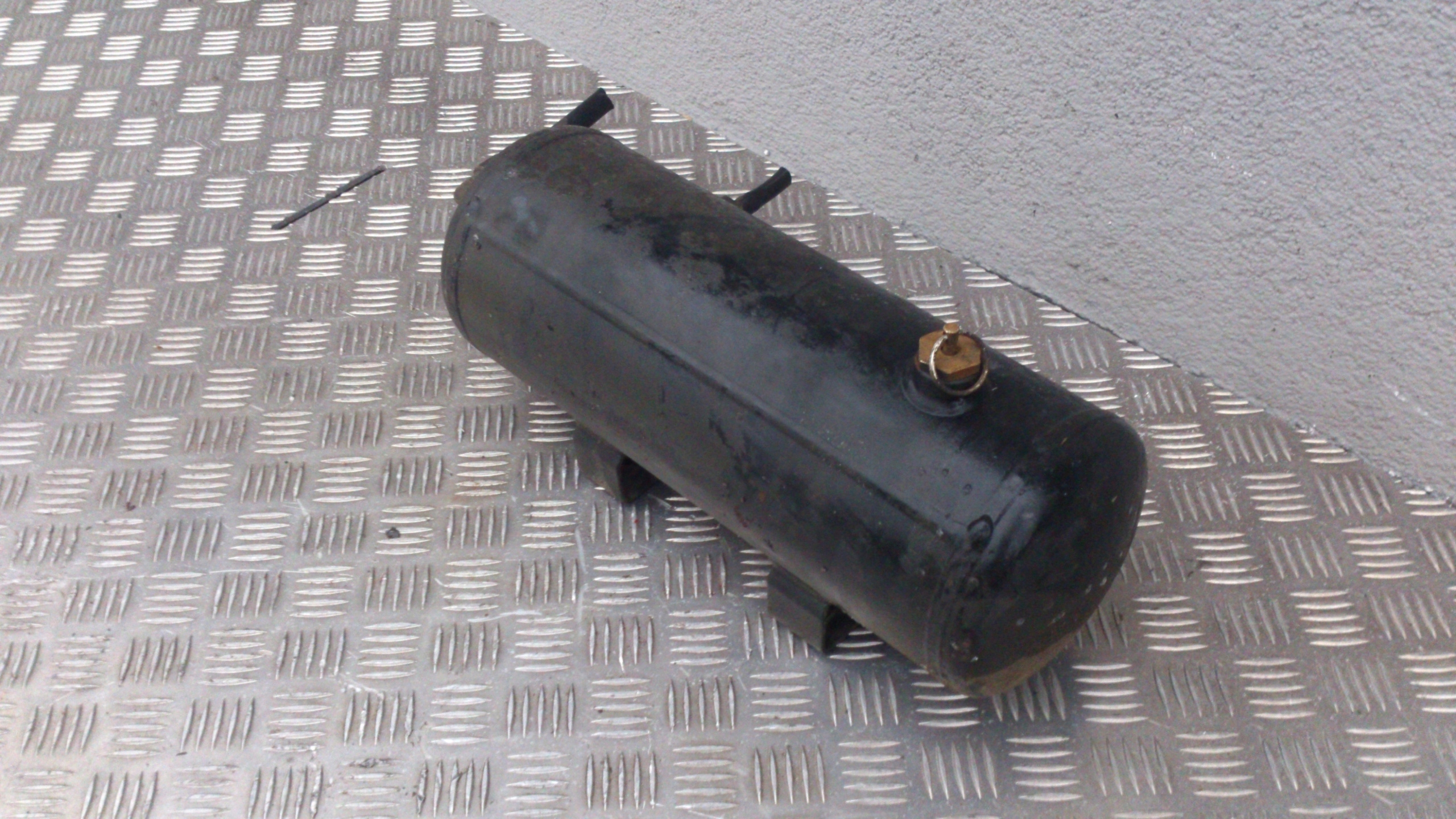 BUTLA ZBIORNIK POWIETRZA 7 LITRÓW DAF XF 106 - obrazek 3