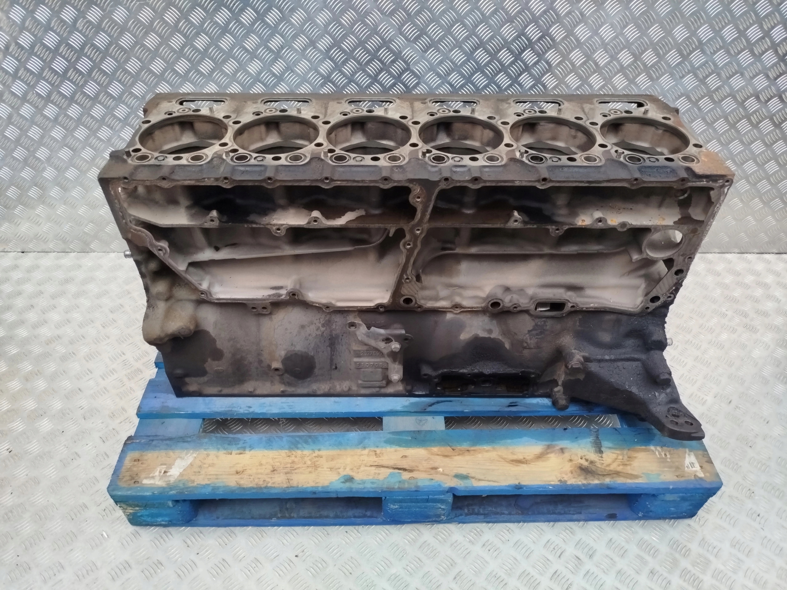 BLOK SILNIKA SCANIA EURO 5 XPI DC 1305 - obrazek 2