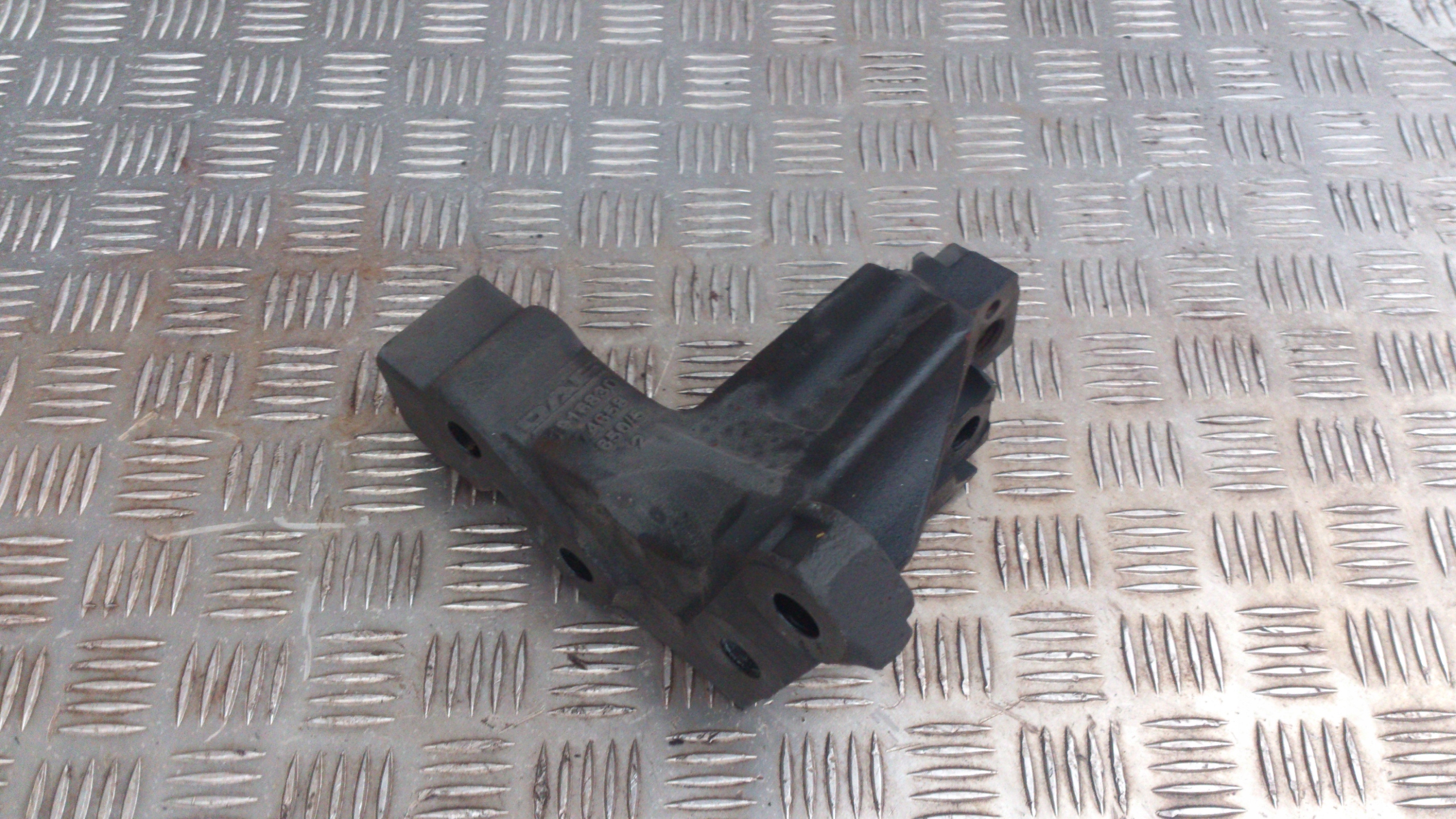 MOCOWANIE WSPORNIK SILNIKA DAF XF CF 440 EURO 6 - obrazek 2