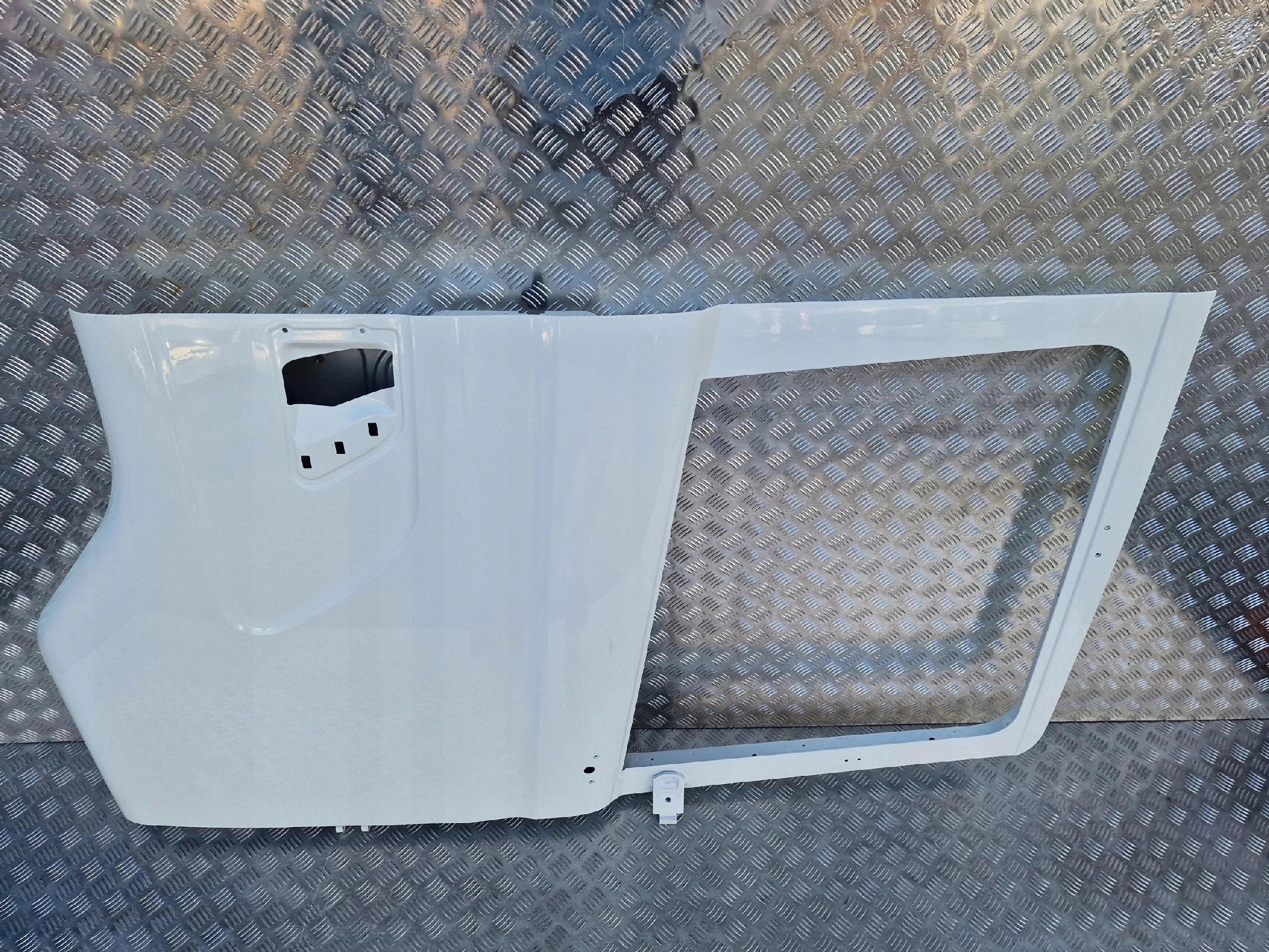 DRZWI PRAWE SCANIA R - obrazek 2