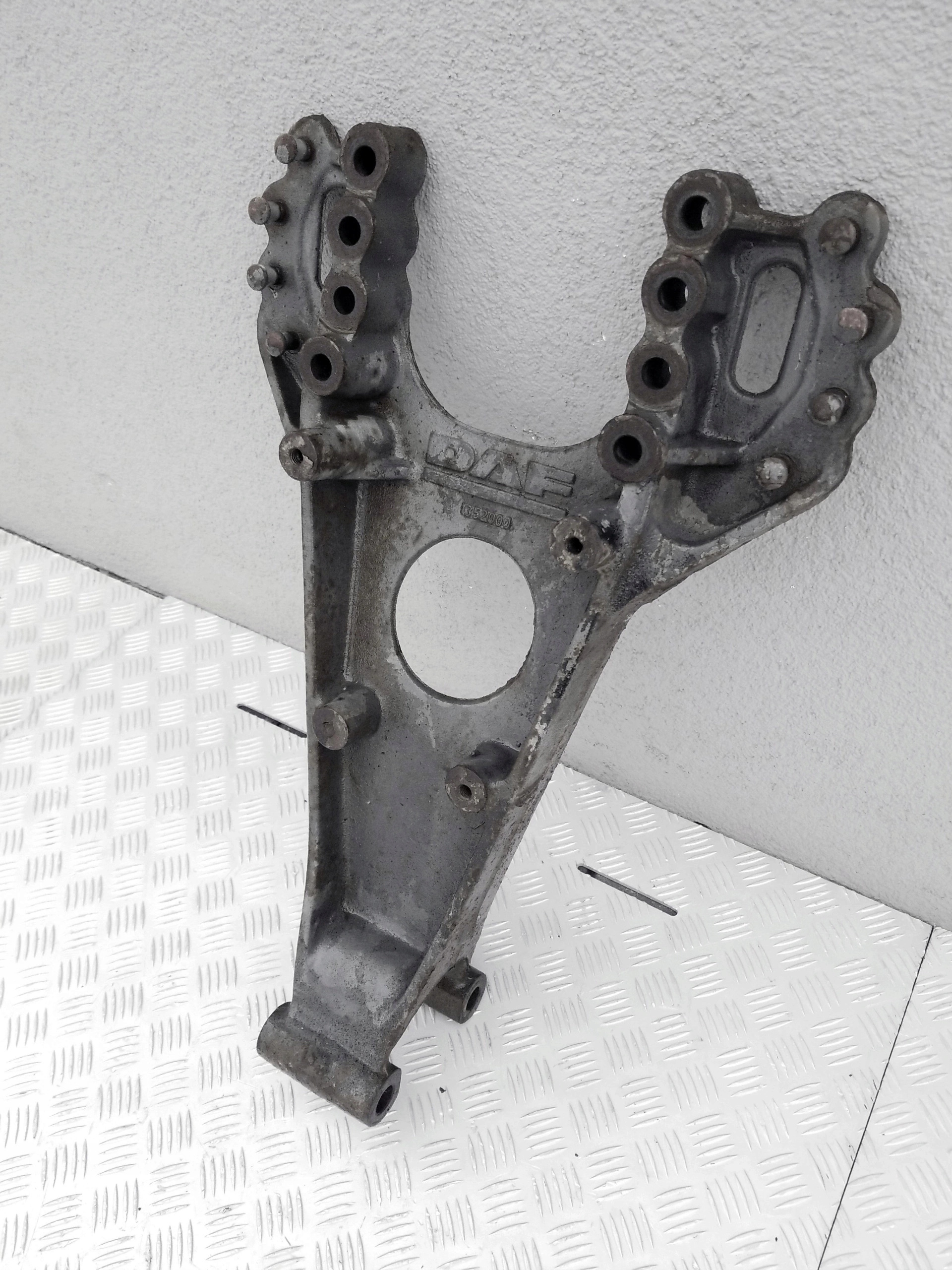 MOCOWANIE WSPORNIK DRĄŻKA DAF XF 105