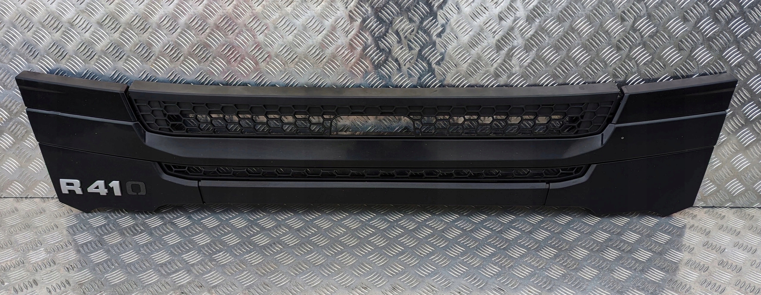 ŁAWECZKA ATRAPA DOLNA SCANIA NTG