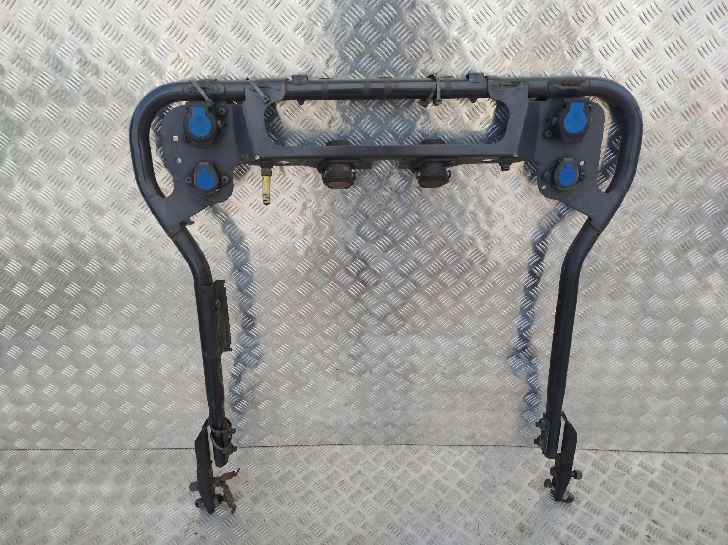 PAŁĄK ZAKABINOWY PRZEWODÓW SCANIA