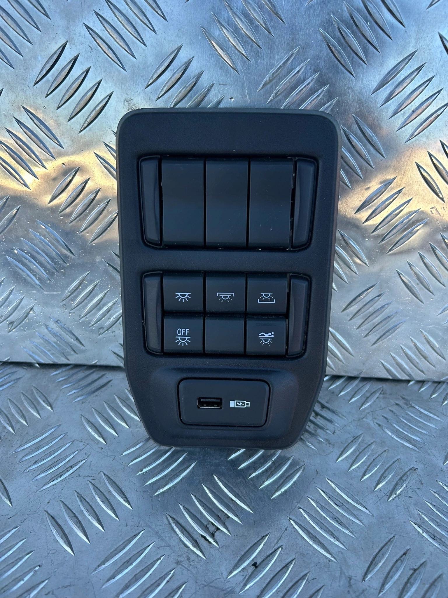 PANEL PRZEŁĄCZNIKI KONSOLA SCANIA NTG NOWY MODEL