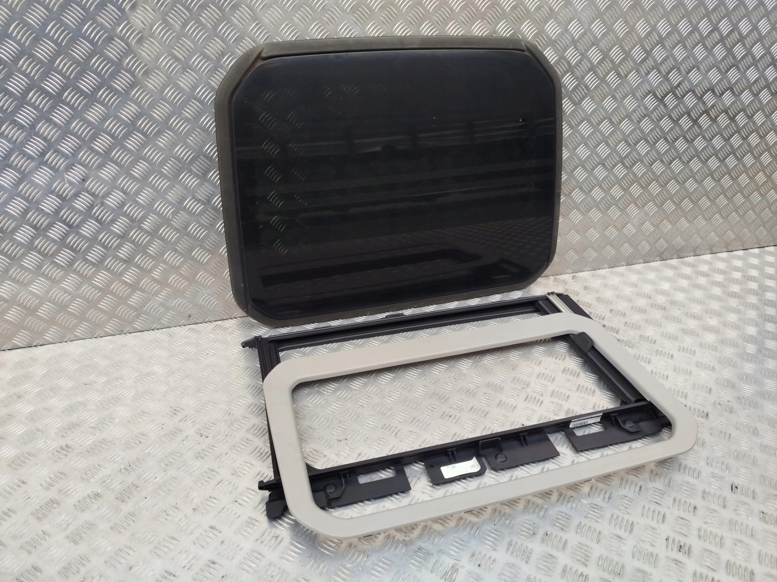 SZYBERDACH ELEKTRYCZNY SCANIA NTG - obrazek 2