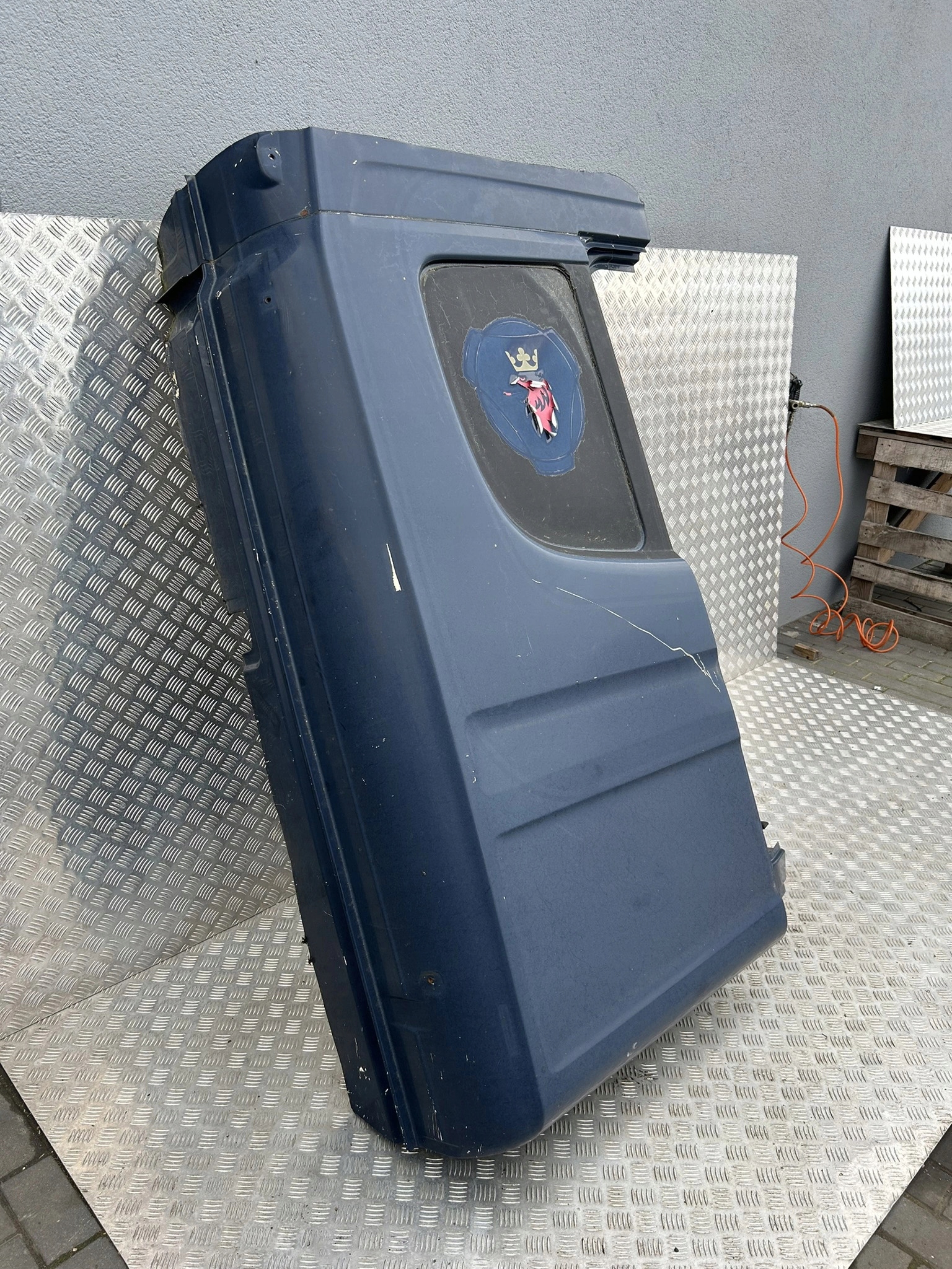 ĆWIARTKA KABINY SCANIA CR19 - obrazek 2