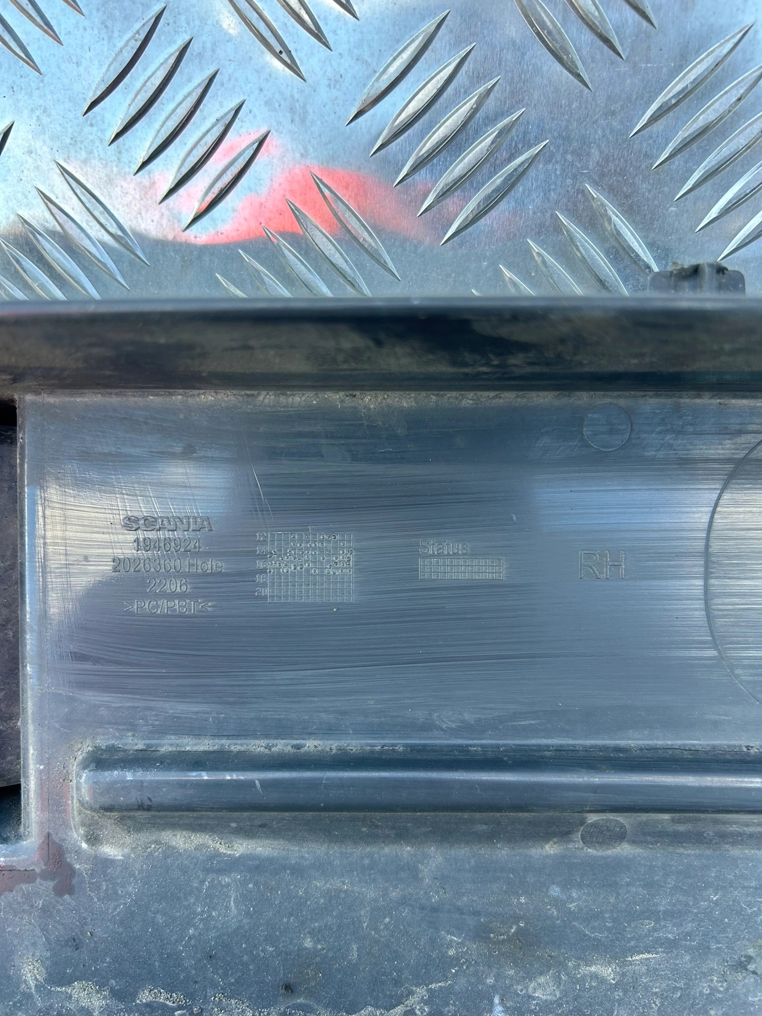 OSŁONA STOPNIA STOPNICA LED SCANIA R - obrazek 3