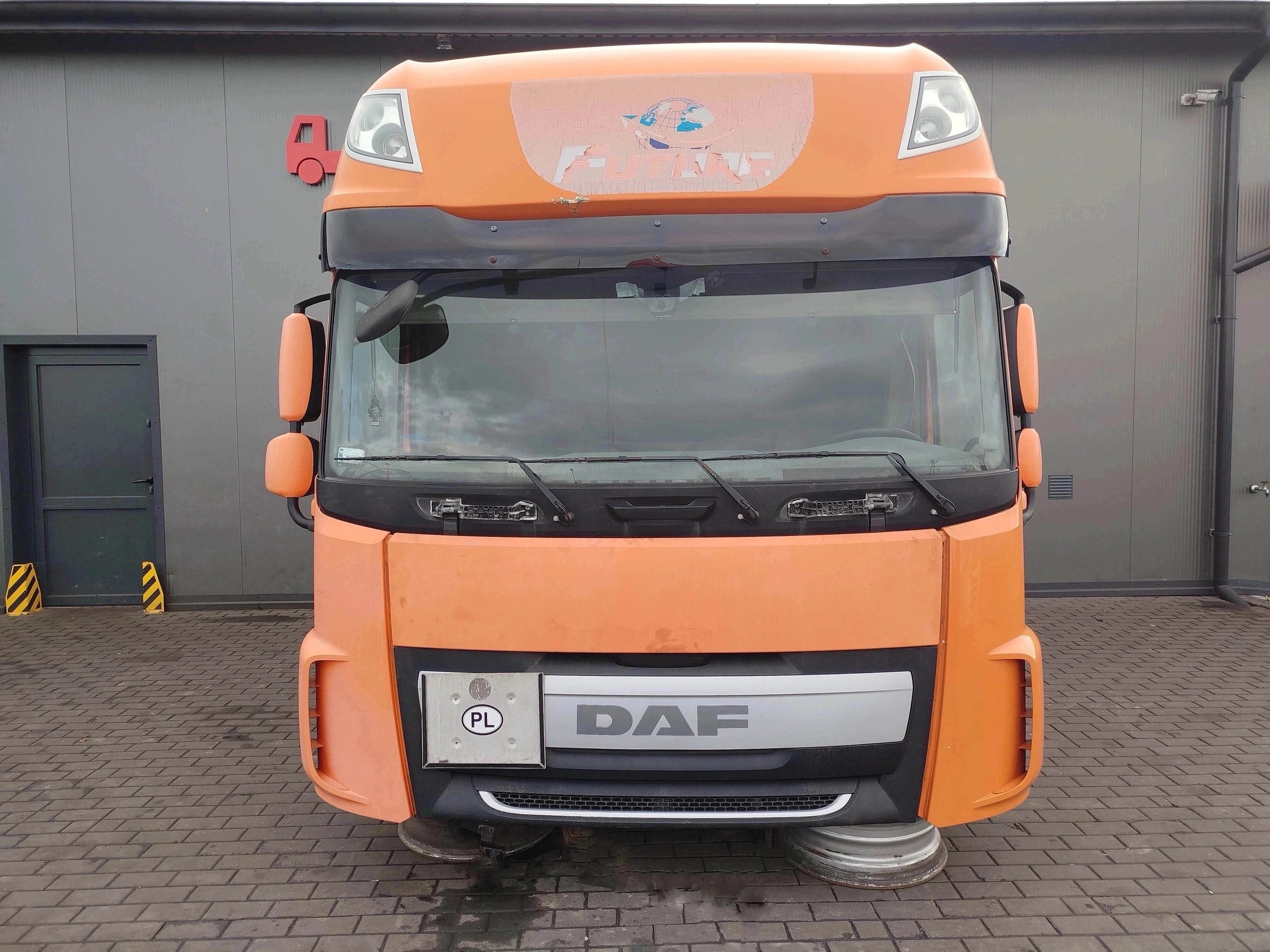 KABINA DAF XF 106