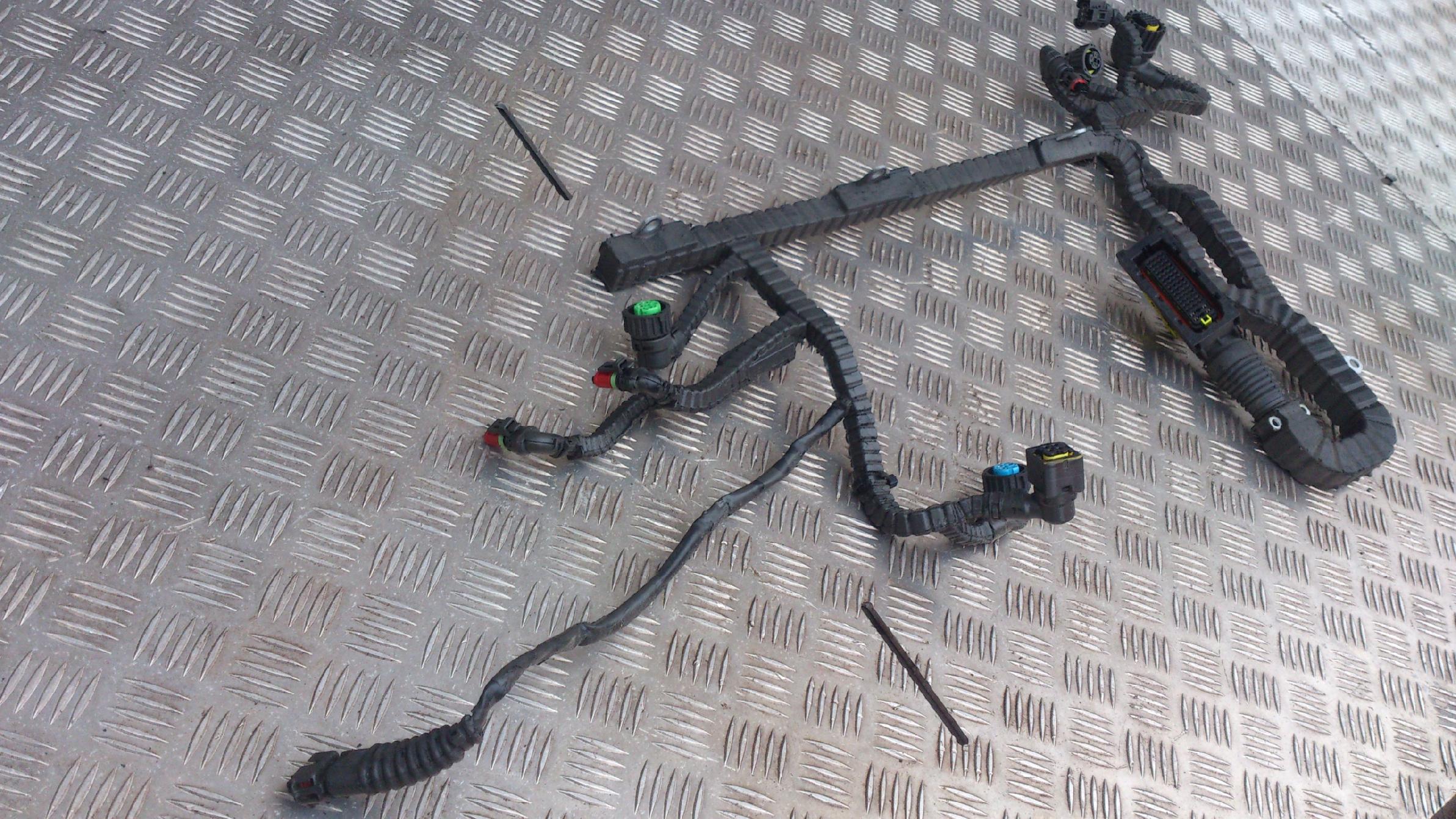 WIĄZKA INSTALACJA SILNIKA DAF CF 106 440 - obrazek 3