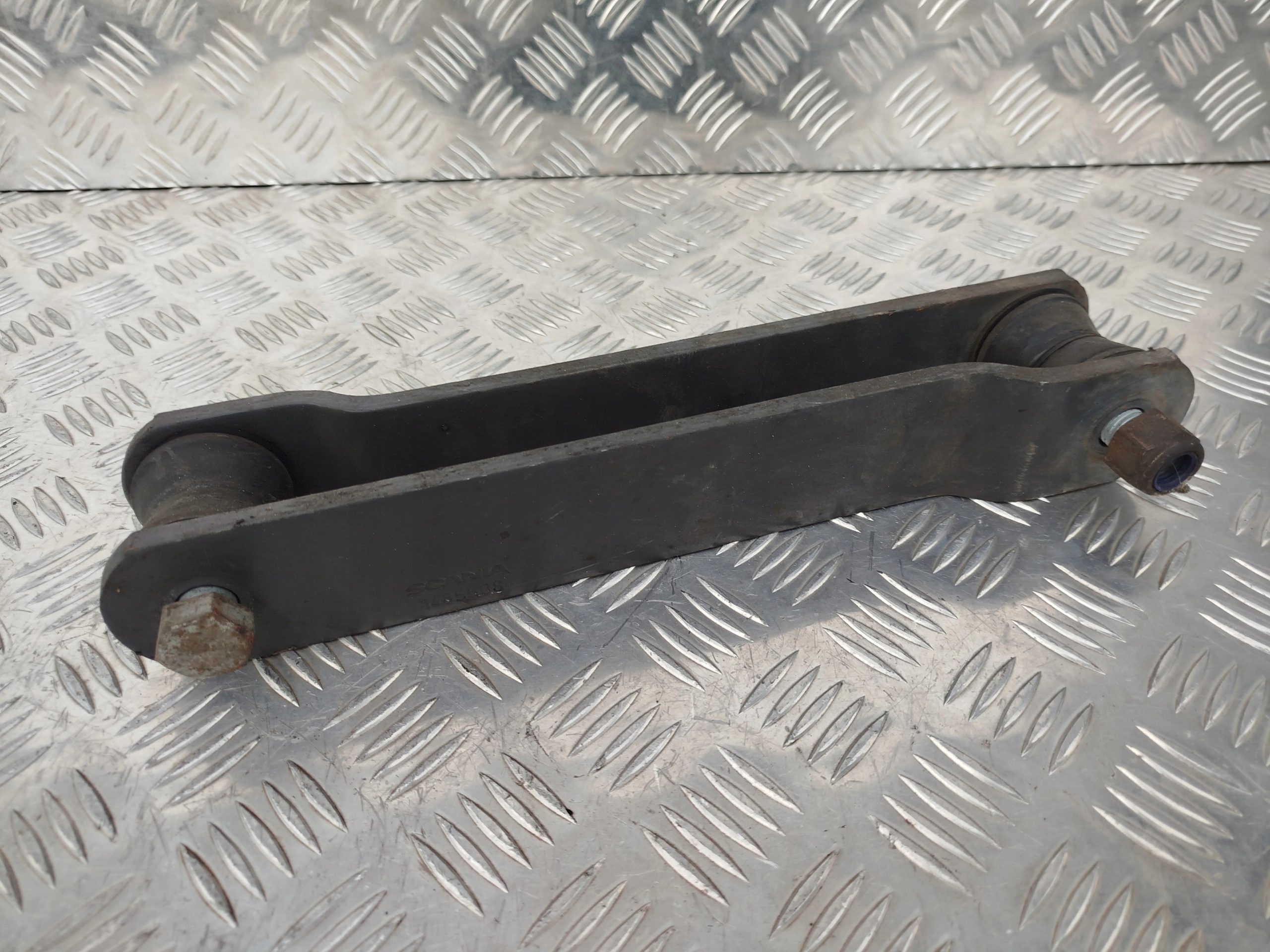 DRĄŻEK STABILIZATORA PRZÓD SCANIA