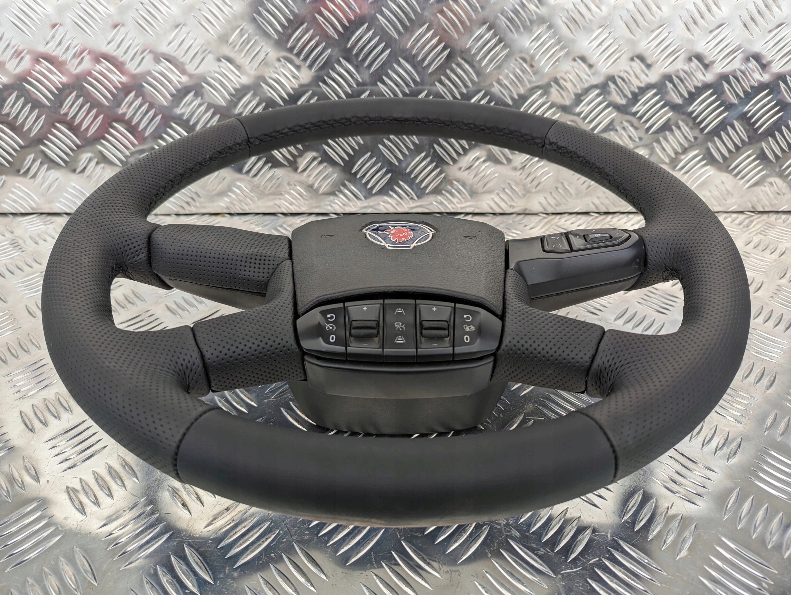 KIEROWNICA SCANIA NTG NOWE OBSZYCIE - obrazek 3