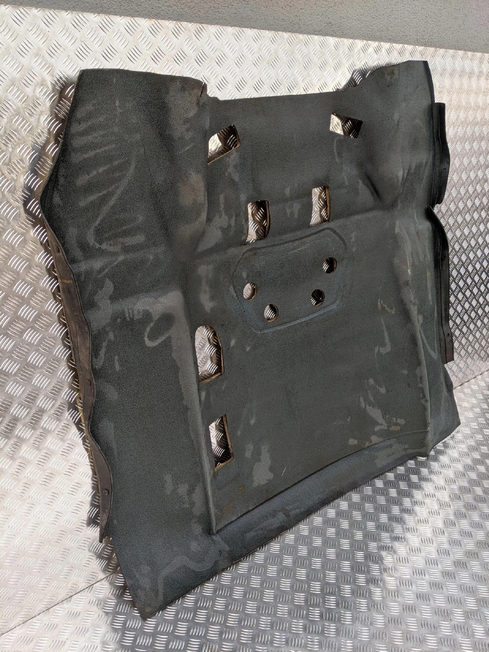 WYKŁADZINA TUNELU SRODKOWEGO DAF XF 106 - obrazek 2