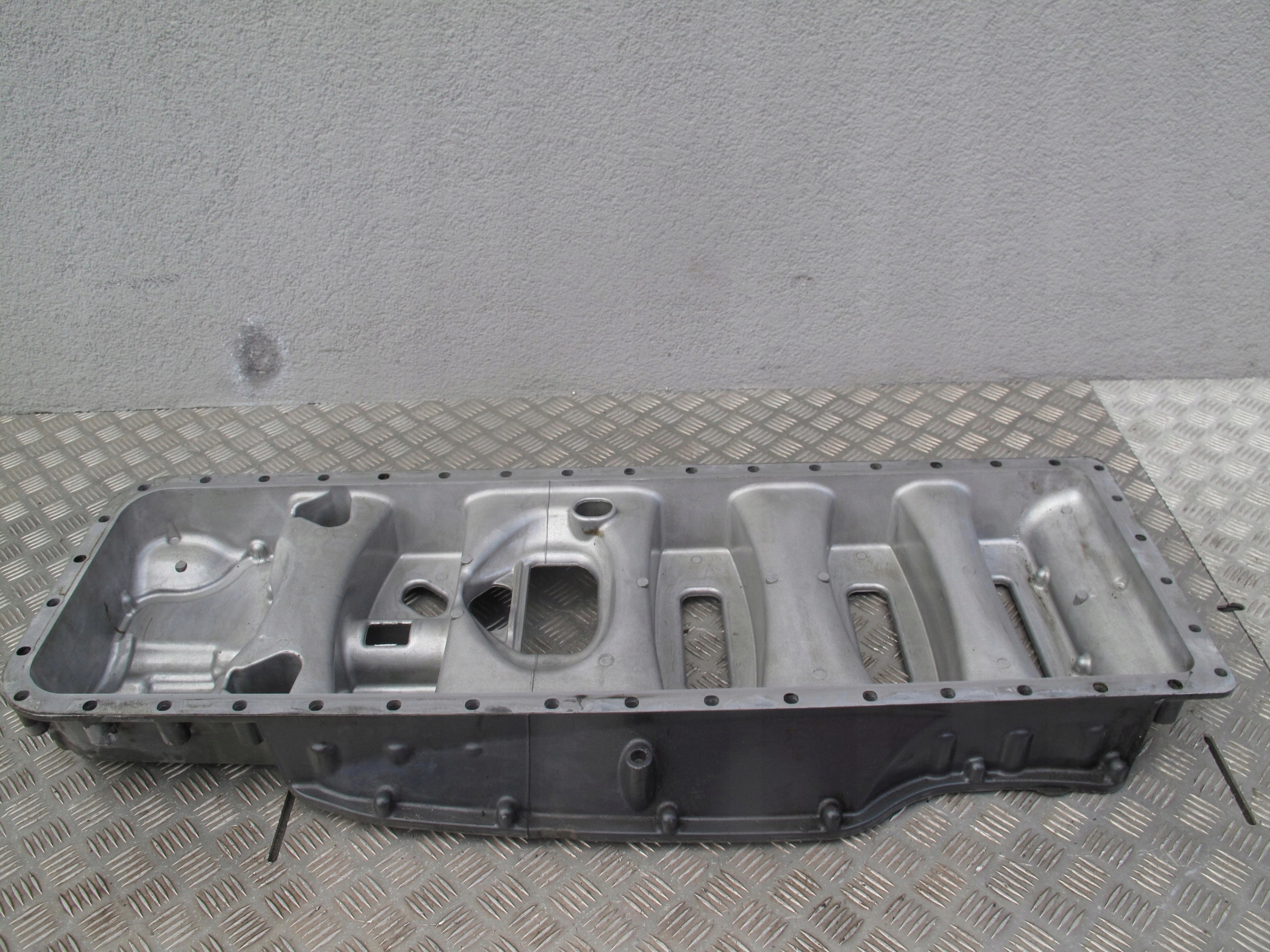 MISKA OLEJOWA GÓRNA SCANIA R S NTG - obrazek 7