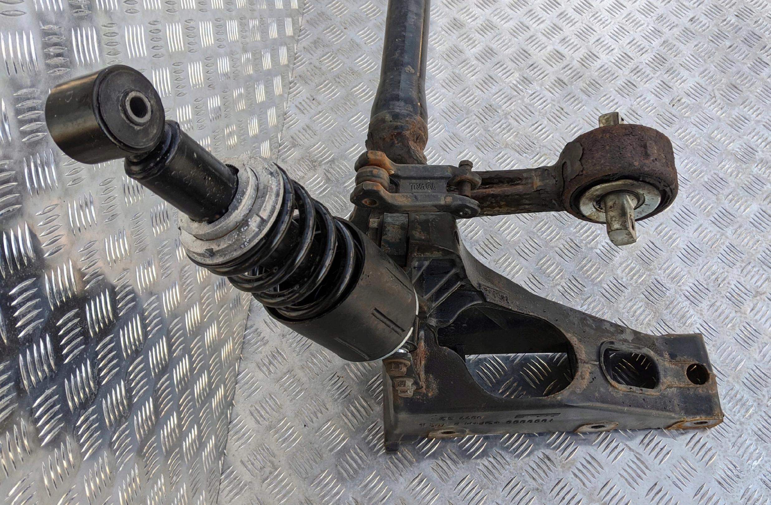 DRĄŻEK WYWROTU KABINY DAF XF 106 - obrazek 2