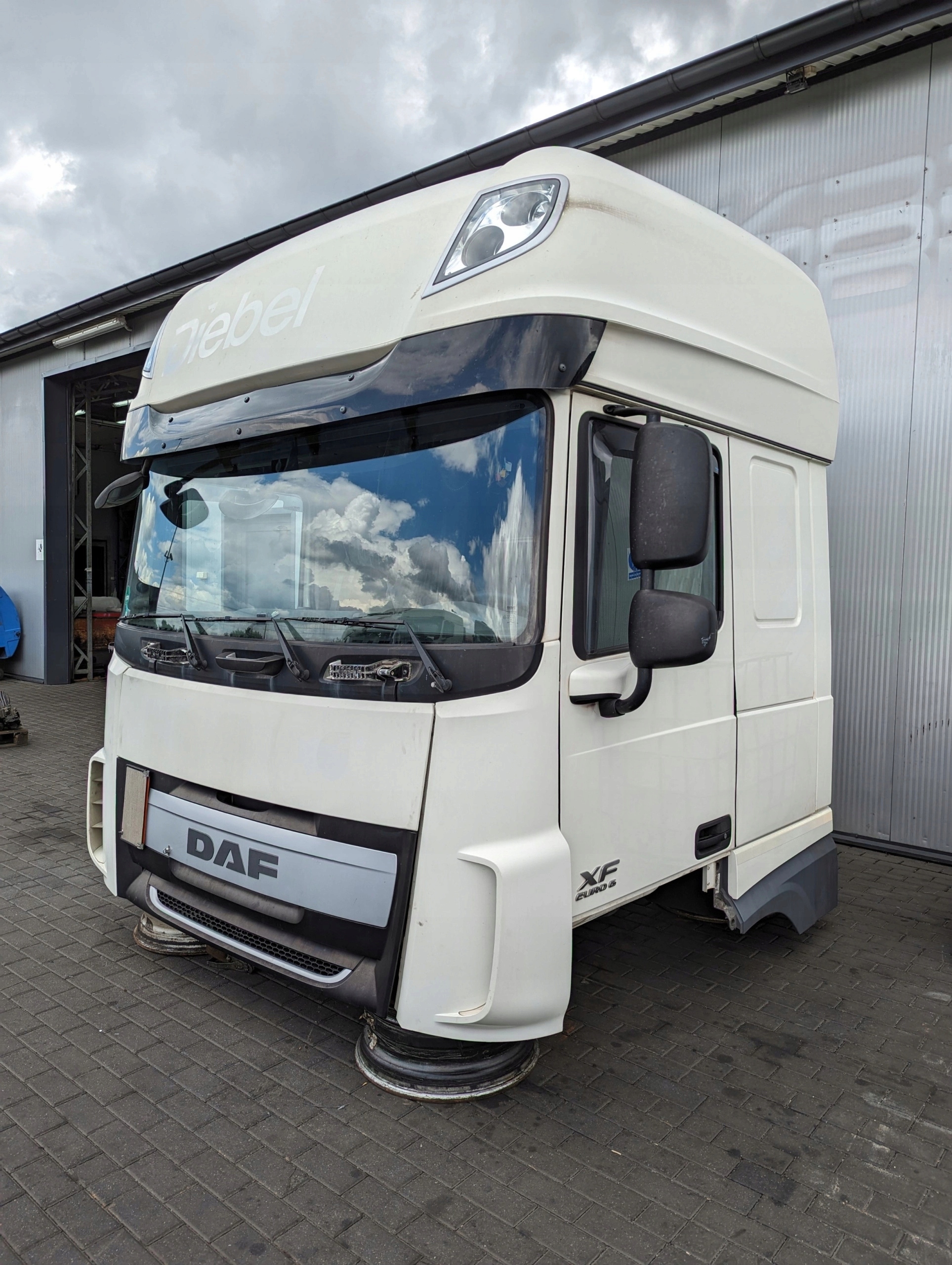 KABINA DAF XF 106