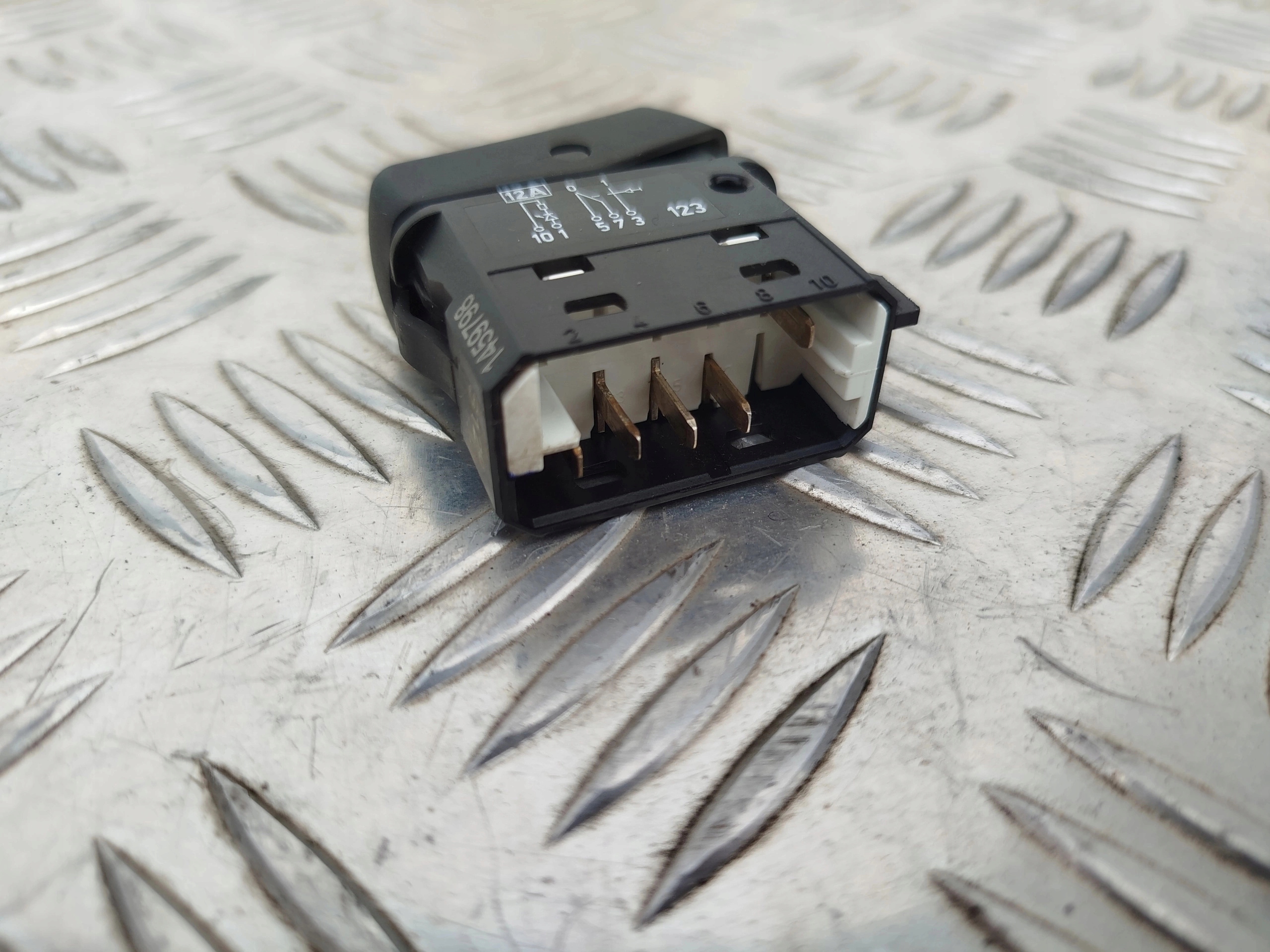 PRZEŁĄCZNIK PRZYCISK SCANIA R 1892246 - obrazek 9