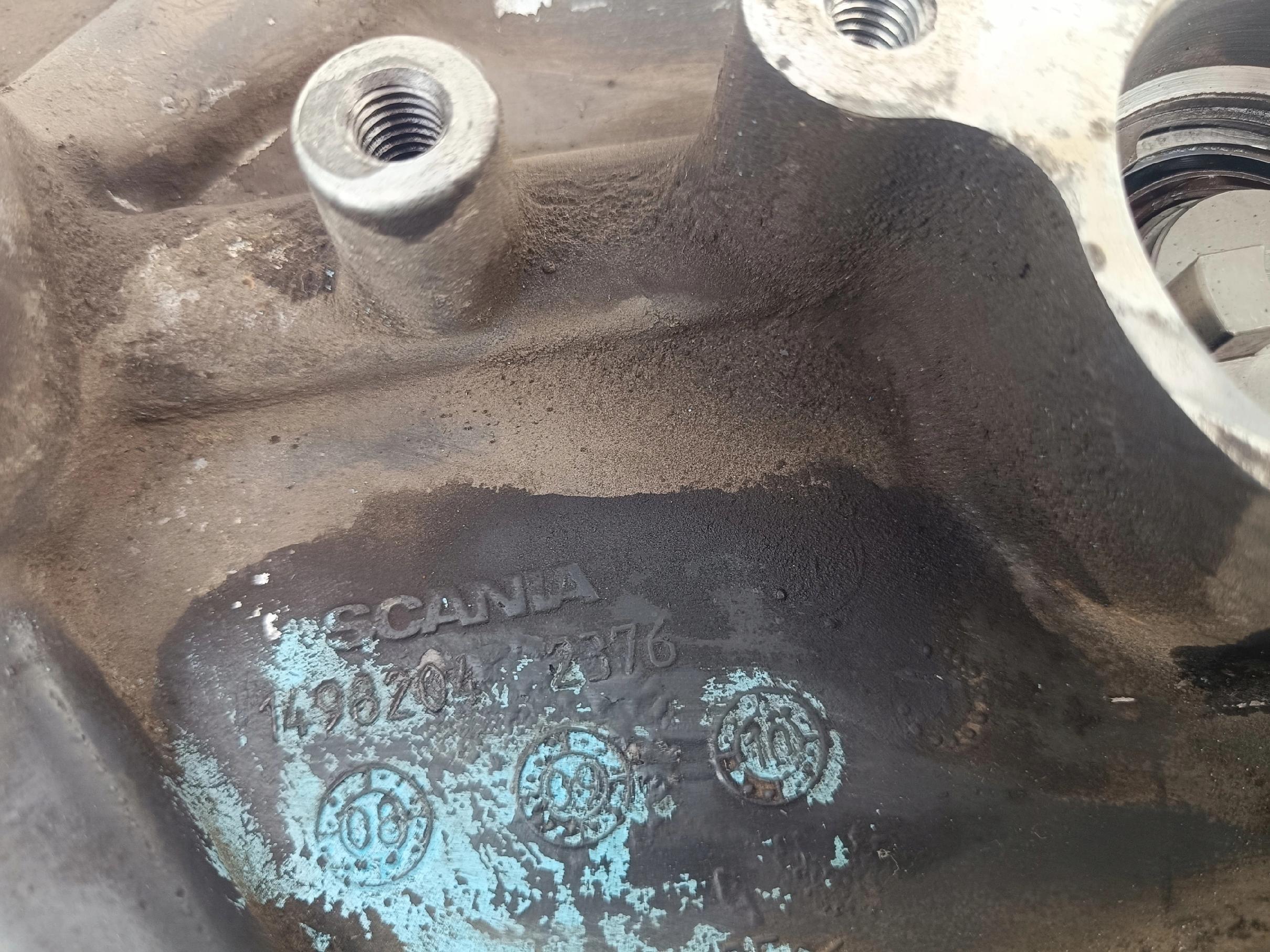 OBUDOWA POKRYWA SILNIKA PODSTAWA FILTRA OLEJU SCANIA R V 500 - obrazek 4