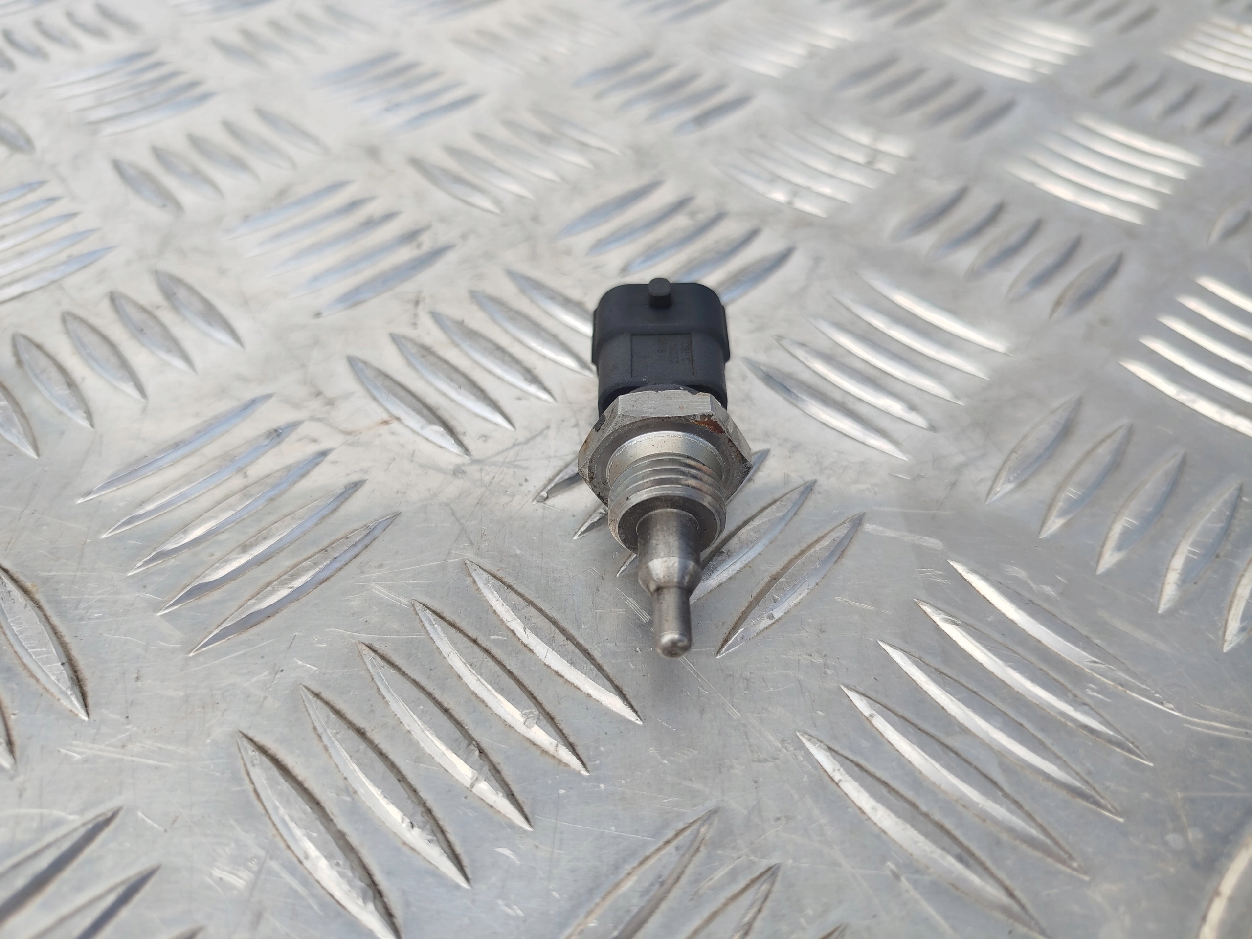 CZUJNIK CIŚNIENIA OLEJU DAF XF 106 - obrazek 13