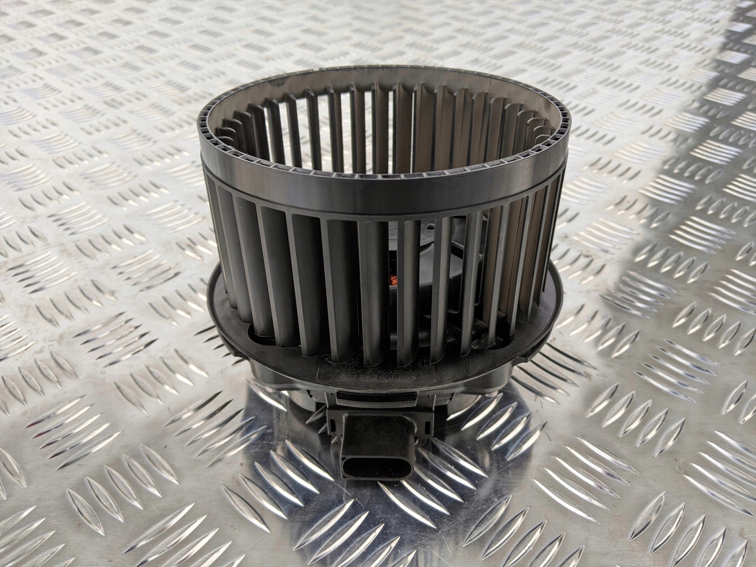 SILNICZEK NAWIEWU DMUCHAWY NAGRZEWNICY SCANIA NTG NOWY MODEL - obrazek 2