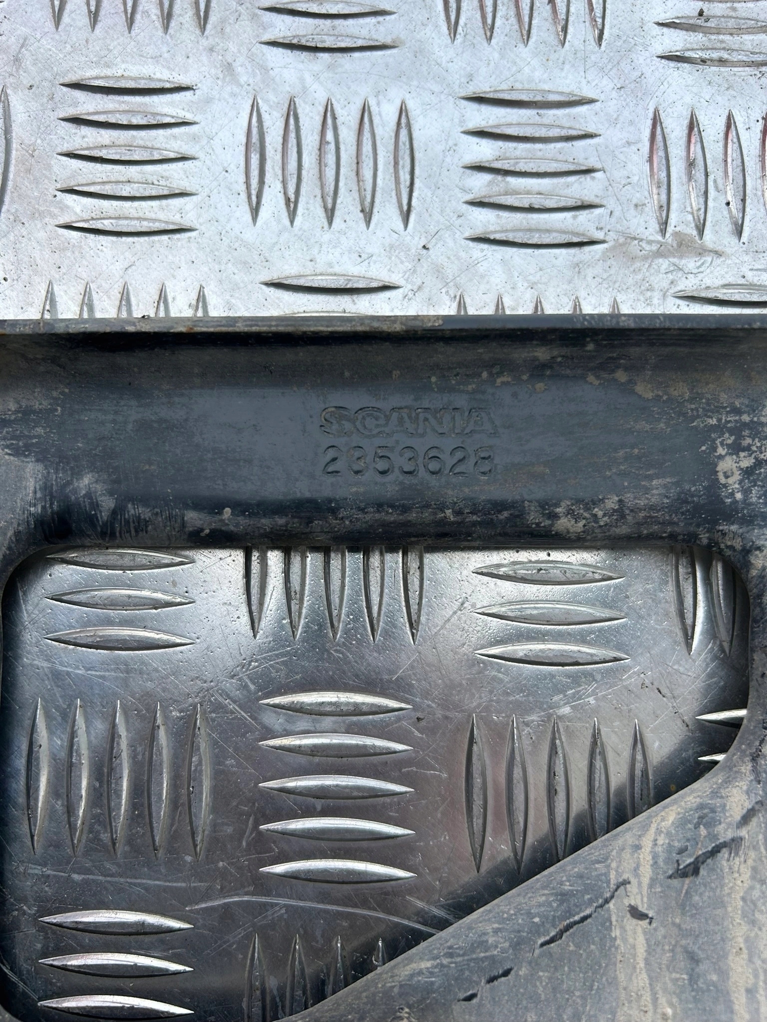 BLACHA WSPORNIK SCANIA NTG NOWY MODEL - obrazek 2