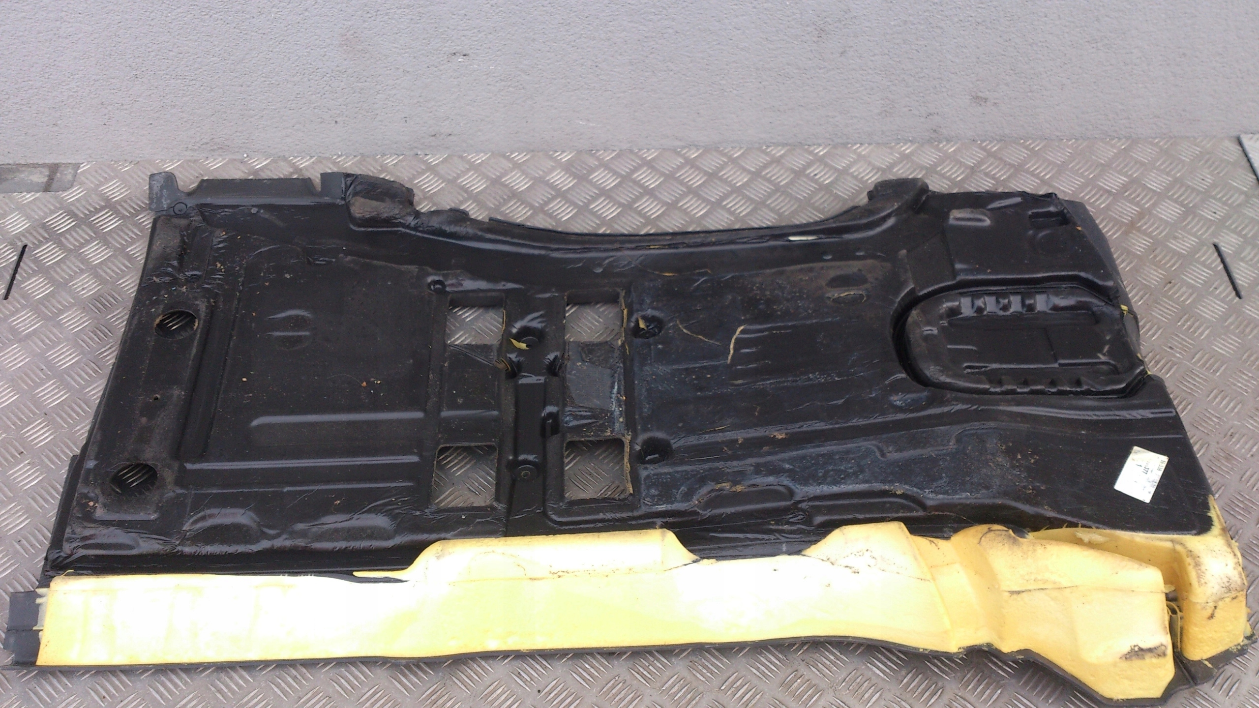 WYGŁUSZENIE WYKŁADZINA GUMA PASAŻERA SCANIA R NTG - obrazek 3