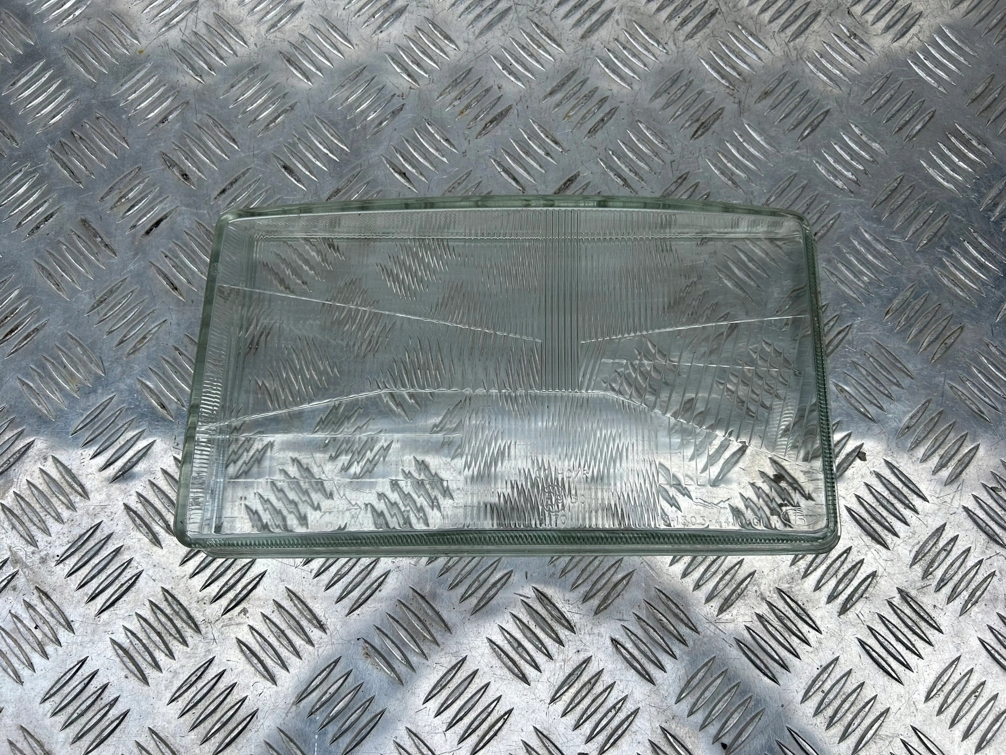 SZKŁO OSŁONA LAMPY H4 PRAWE SCANIA 4 R