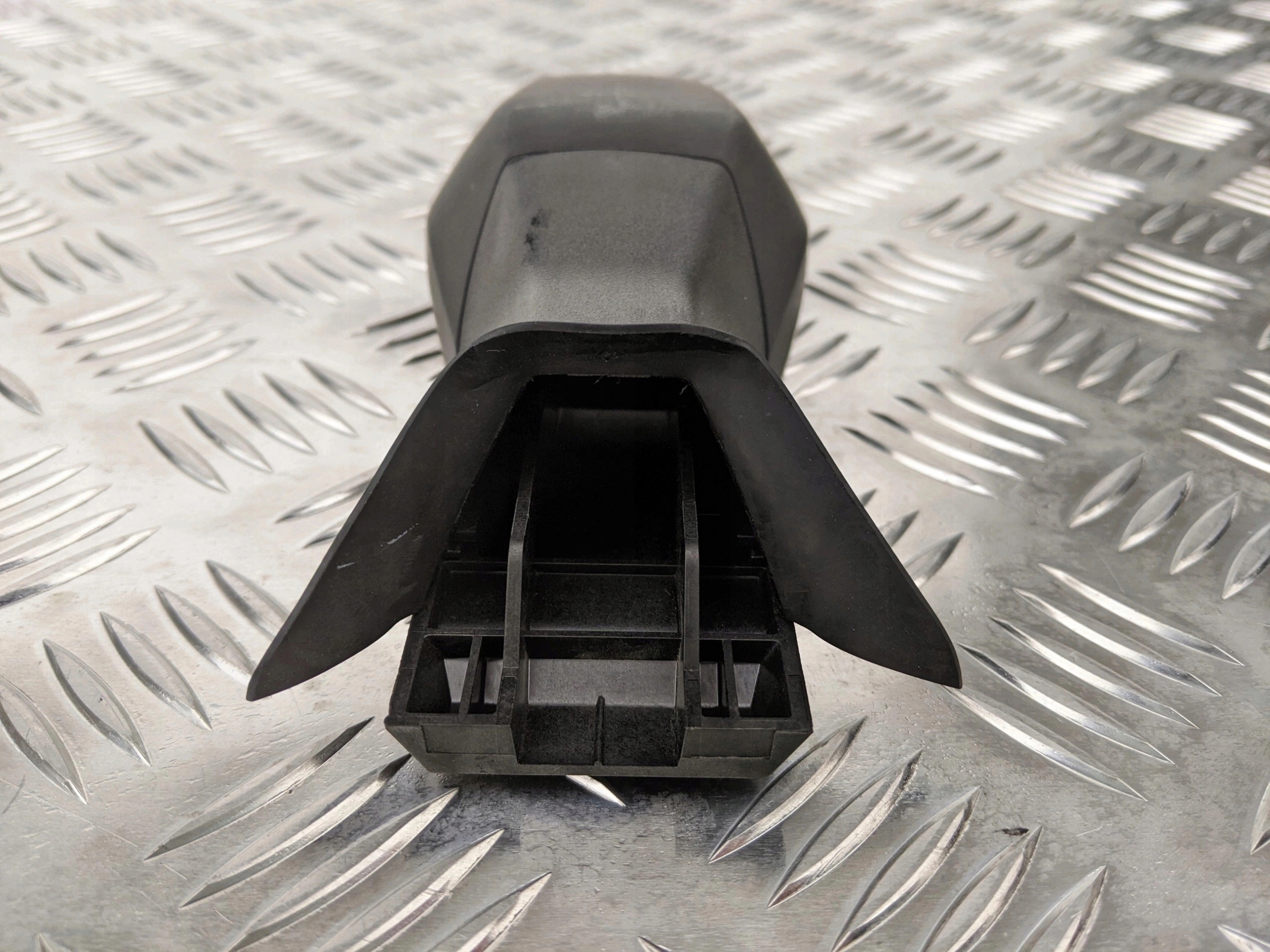 KAMERA PRZEDNIA WEWNĘTRZNA SCANIA NTG - obrazek 4