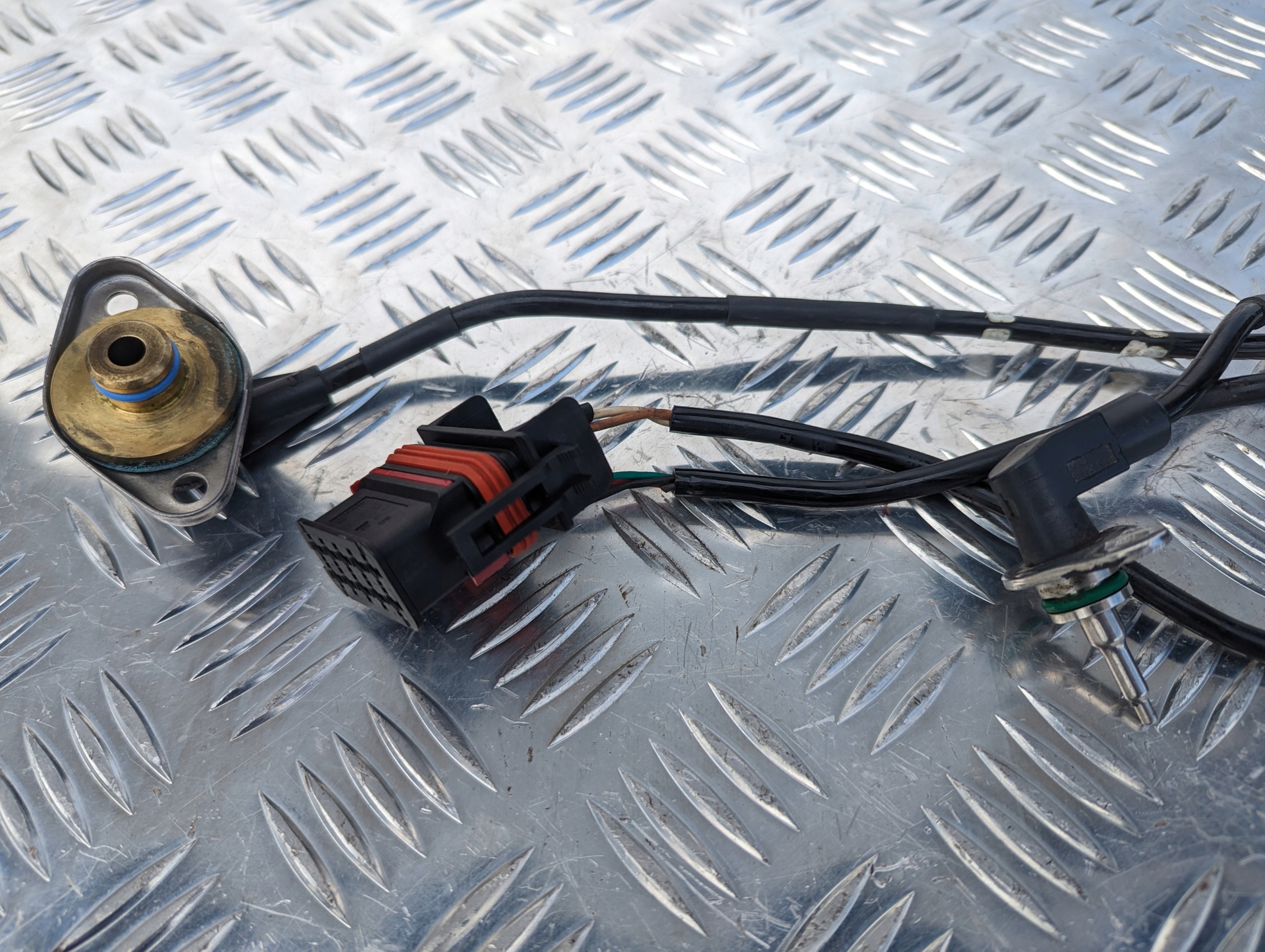 CZUJNIK DOŁADOWANIA PRZEPUSTNICY KOLEKTORA I TEMPE - obrazek 2