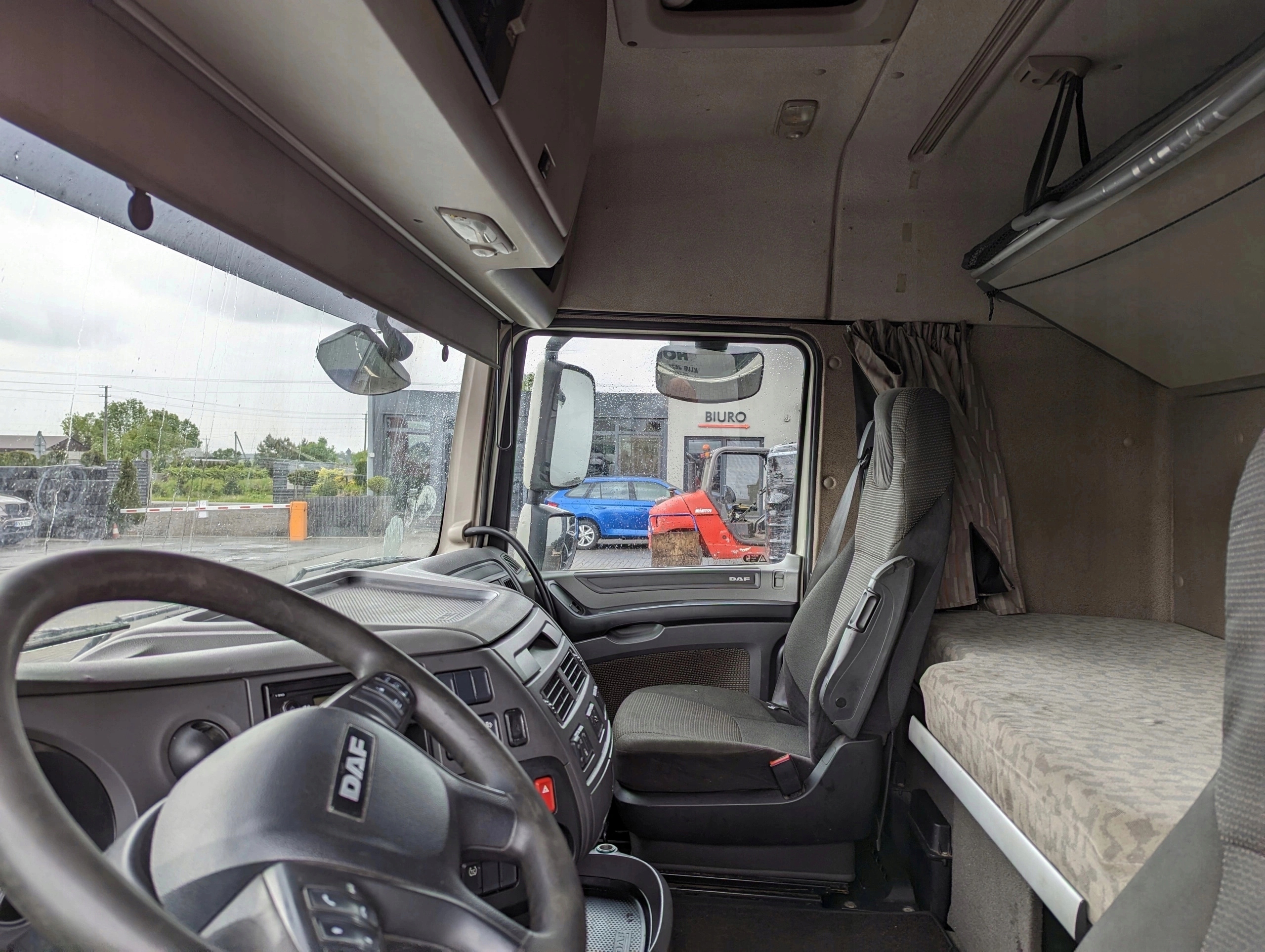 KABINA DAF XF 106 - obrazek 6